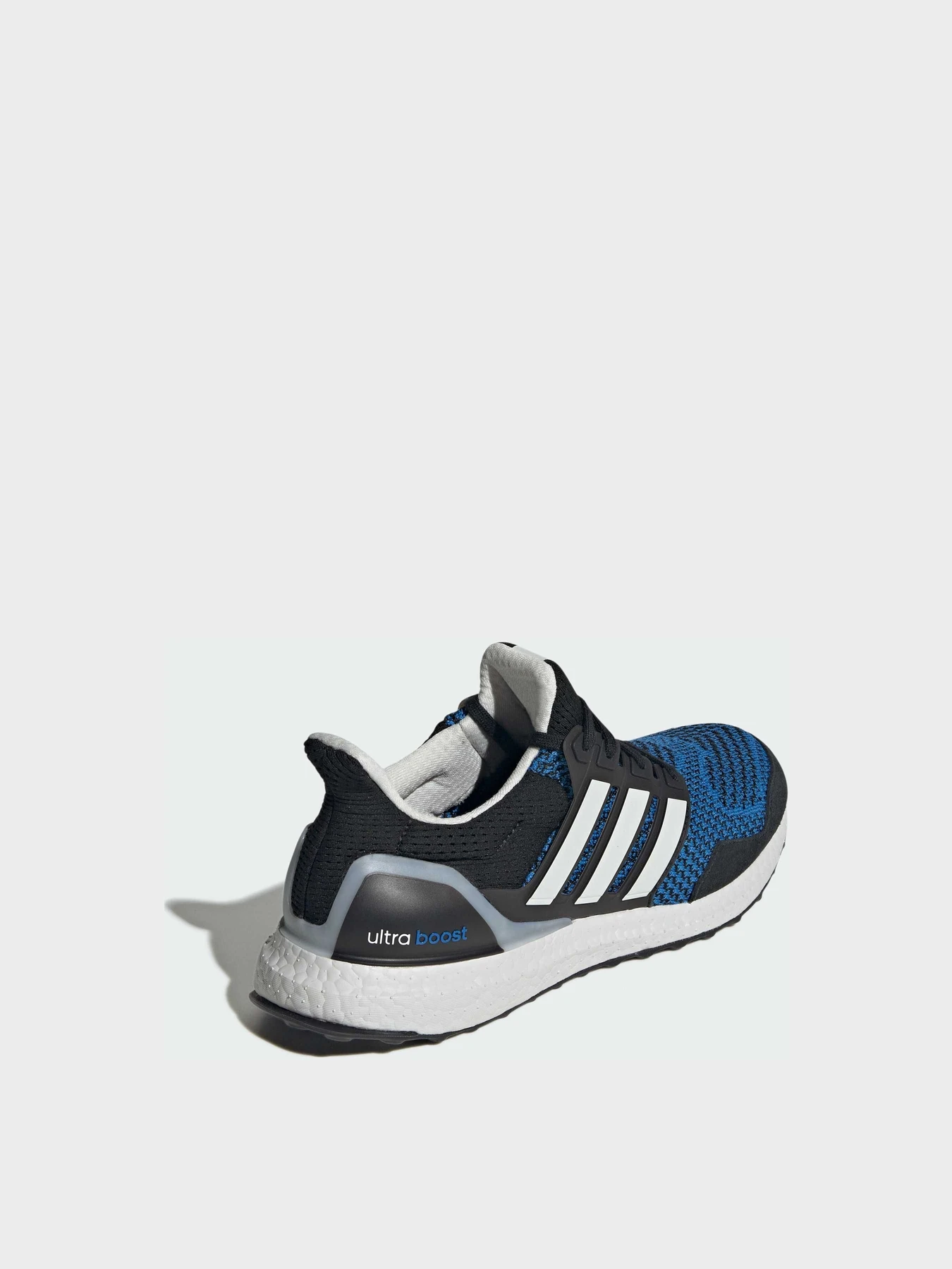 Кроссовки Adidas Ultraboost модель JQ0827 Кроссовки Adidas Ultraboost модель JQ0827 Фото