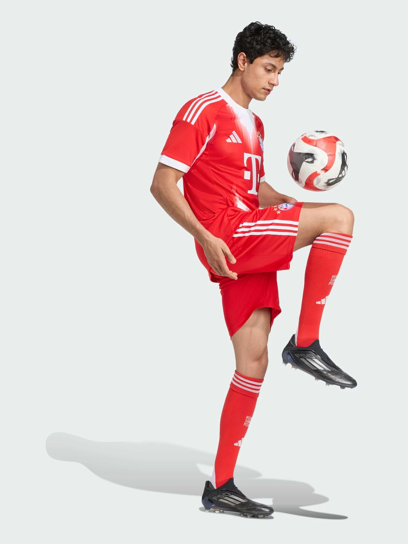 Шорты Adidas модель JJ2133 Фото