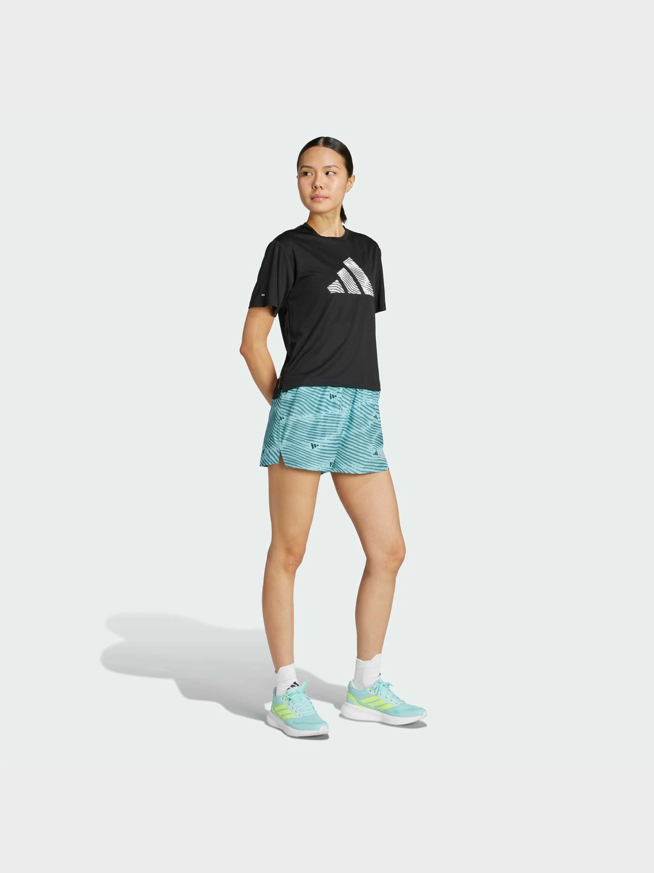 Шорты Adidas модель JN6142 Шорты Adidas модель JN6142 Фото