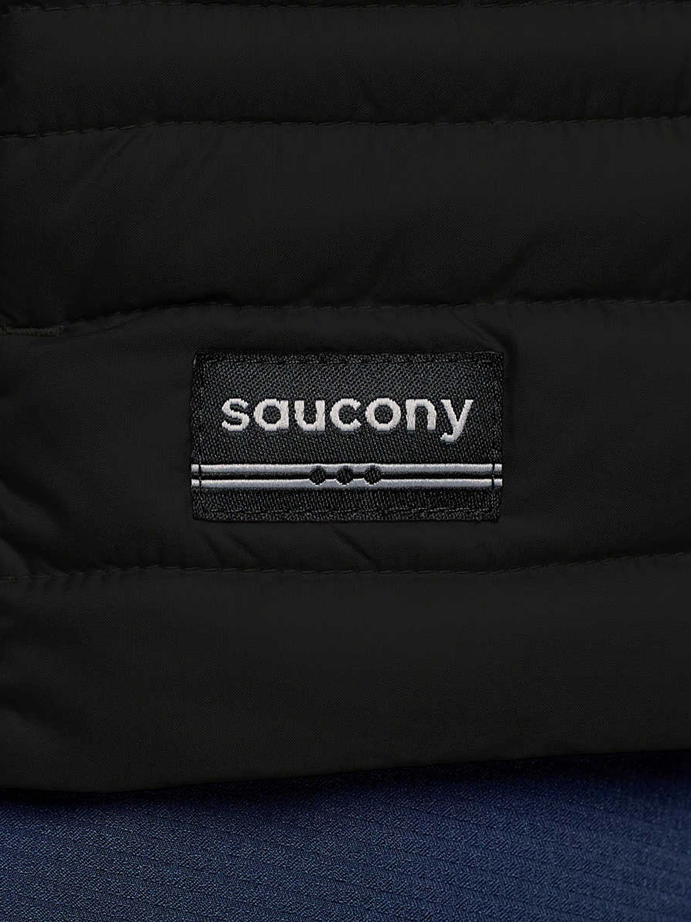 Куртки та дублянки Saucony модель SAM800350-BK Фото