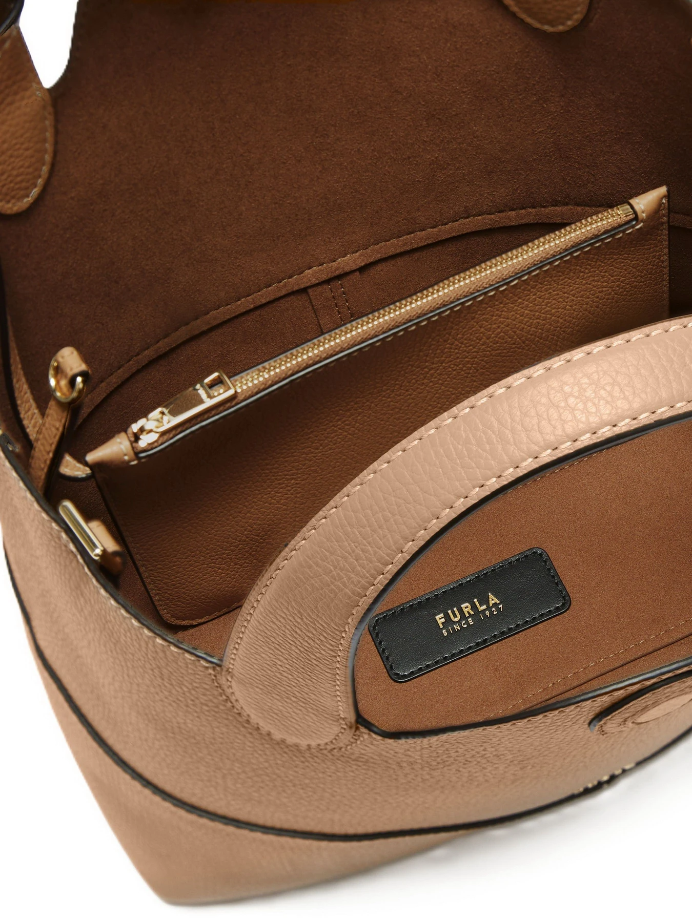 Сумки Furla модель WB01707HSF000YU5001007 Сумки Furla модель WB01707HSF000YU5001007 Фото