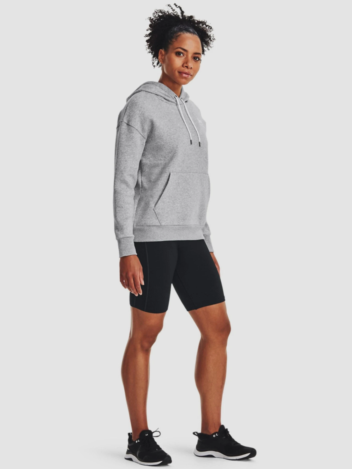 Худі та світшоти Under Armour Essential Fleece модель 1373033-011 Худі та світшоти Under Armour Essential Fleece модель 1373033-011 Фото