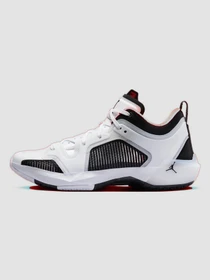 Кросівки Jordan 37 Low Sneakers модель DQ4122-100 Фото