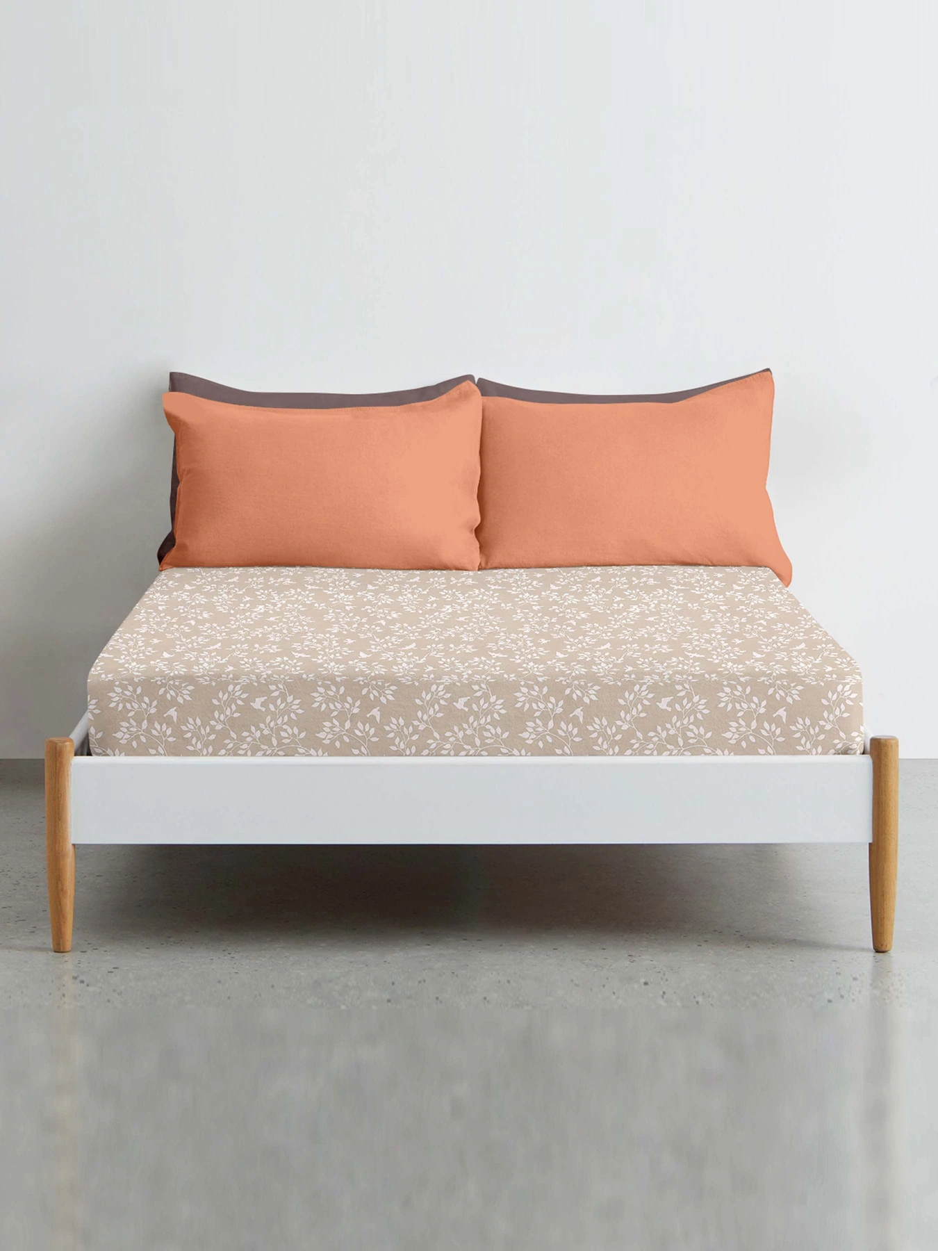Простынь на резинке ранфорс FLORET Cosas модель BirdsFoliageBeige_120 Простынь на резинке ранфорс FLORET Cosas модель BirdsFoliageBeige_120 Фото