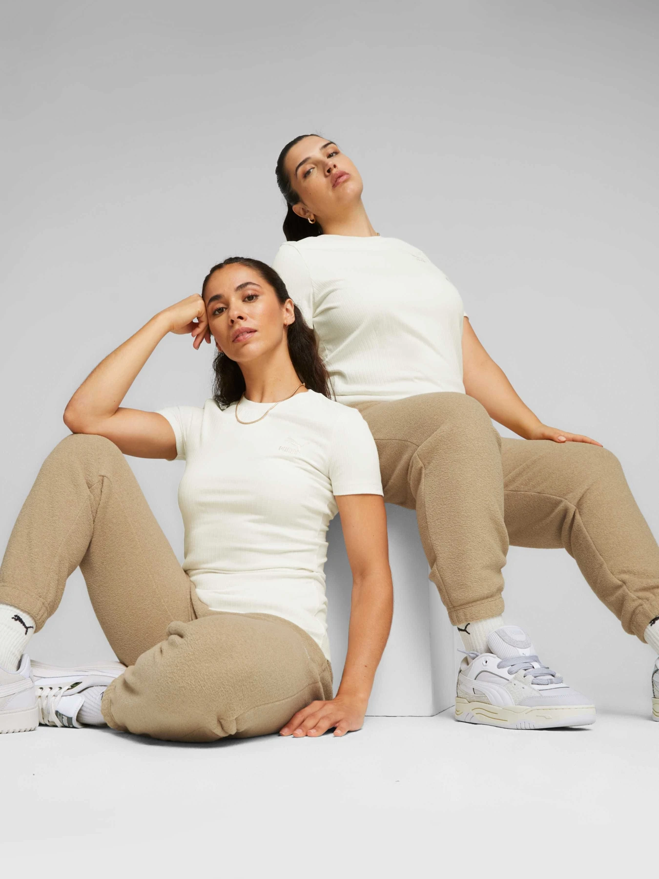Футболки і поло PUMA Classics Ribbed Slim Tee модель 621382 Футболки і поло PUMA Classics Ribbed Slim Tee модель 621382 Фото