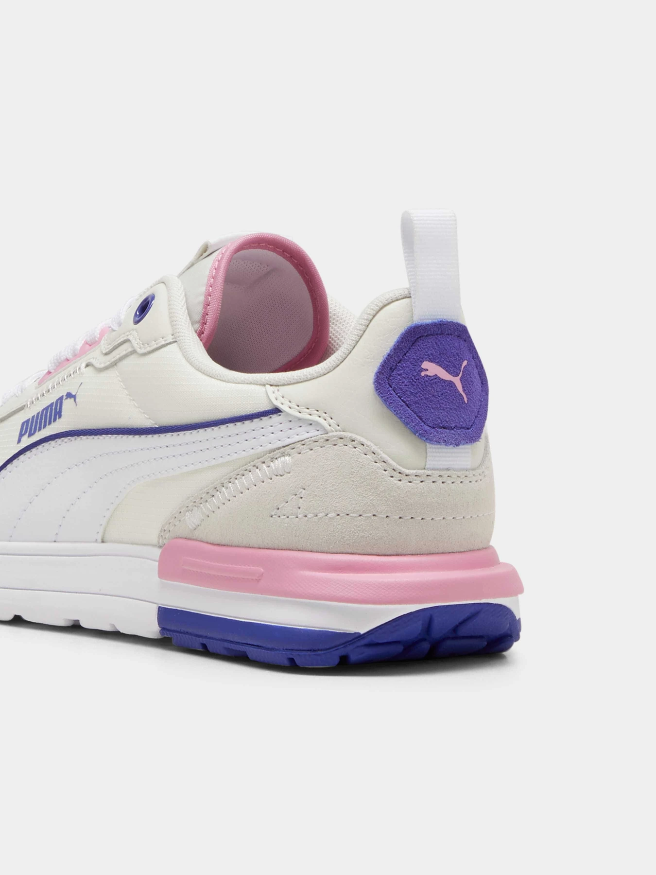 Кроссовки PUMA R22 модель 383462 Кроссовки PUMA R22 модель 383462 Фото