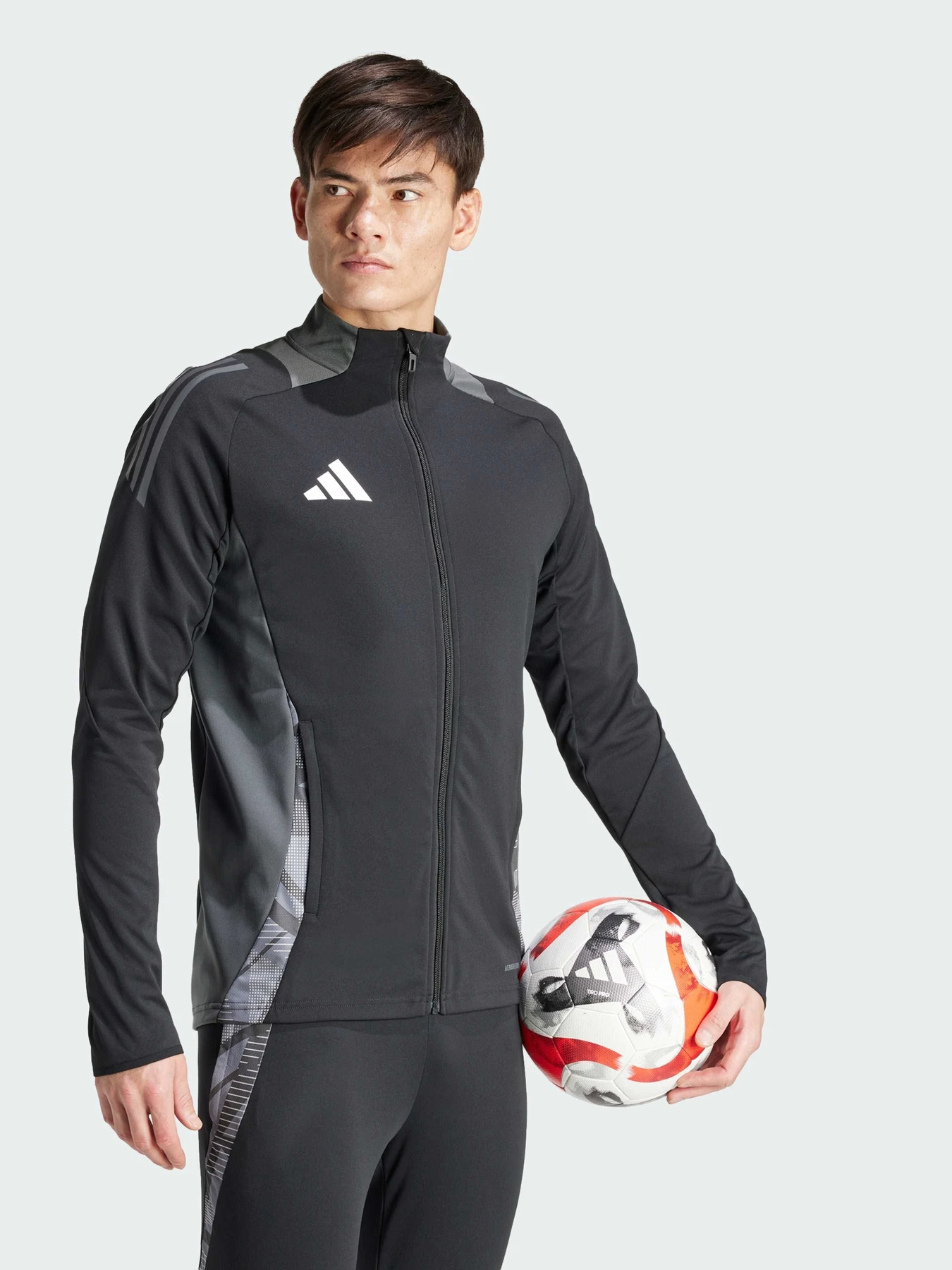 Худи и свитшоты Adidas Tiro модель IP1870 Фото
