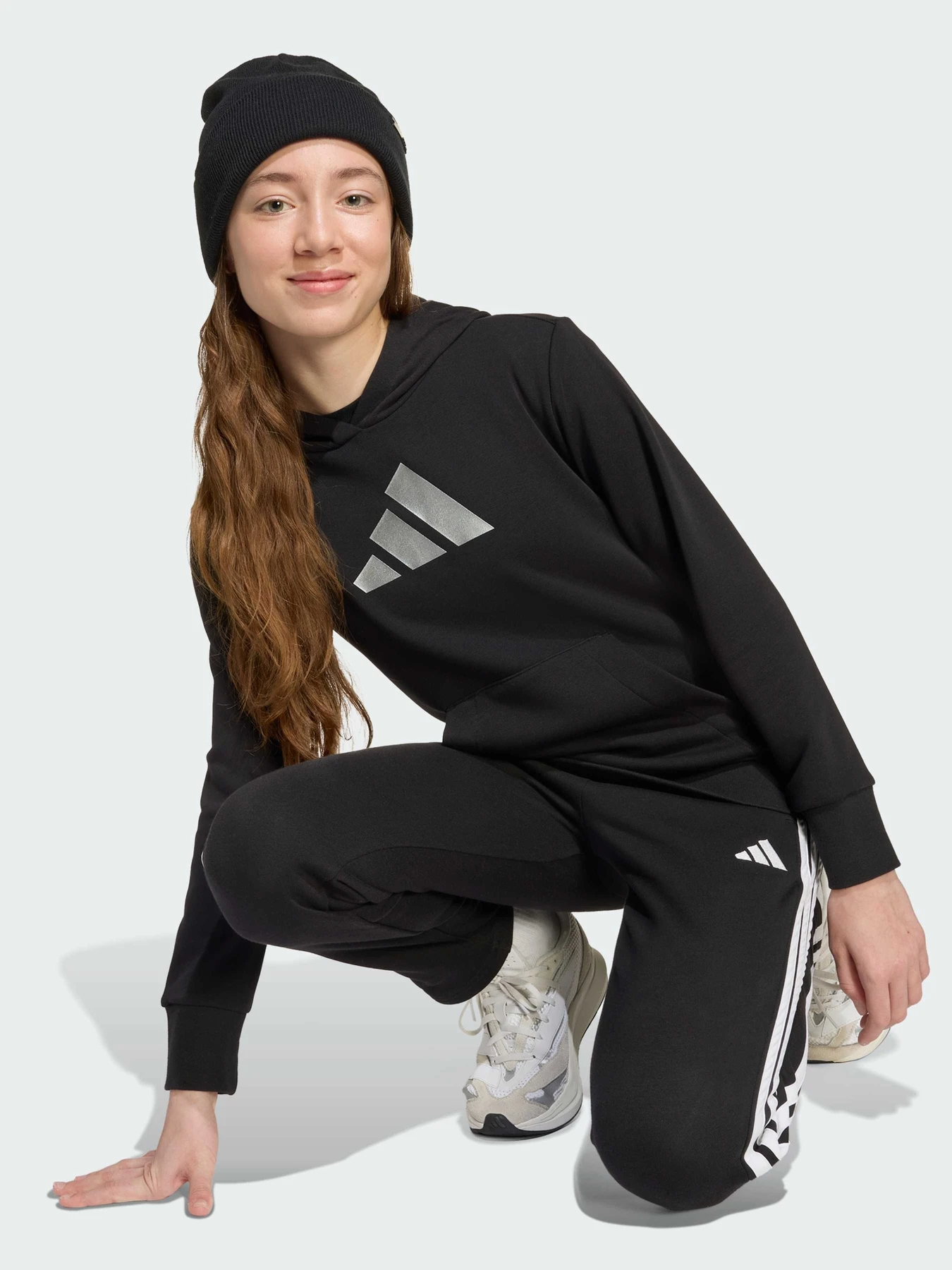 Худі та світшоти Adidas модель JV5267 Фото