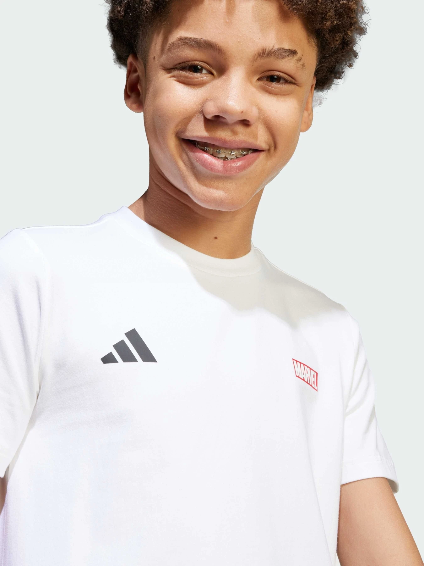 Футболки и поло Adidas Marvel модель JM0819 Футболки и поло Adidas Marvel модель JM0819 Фото