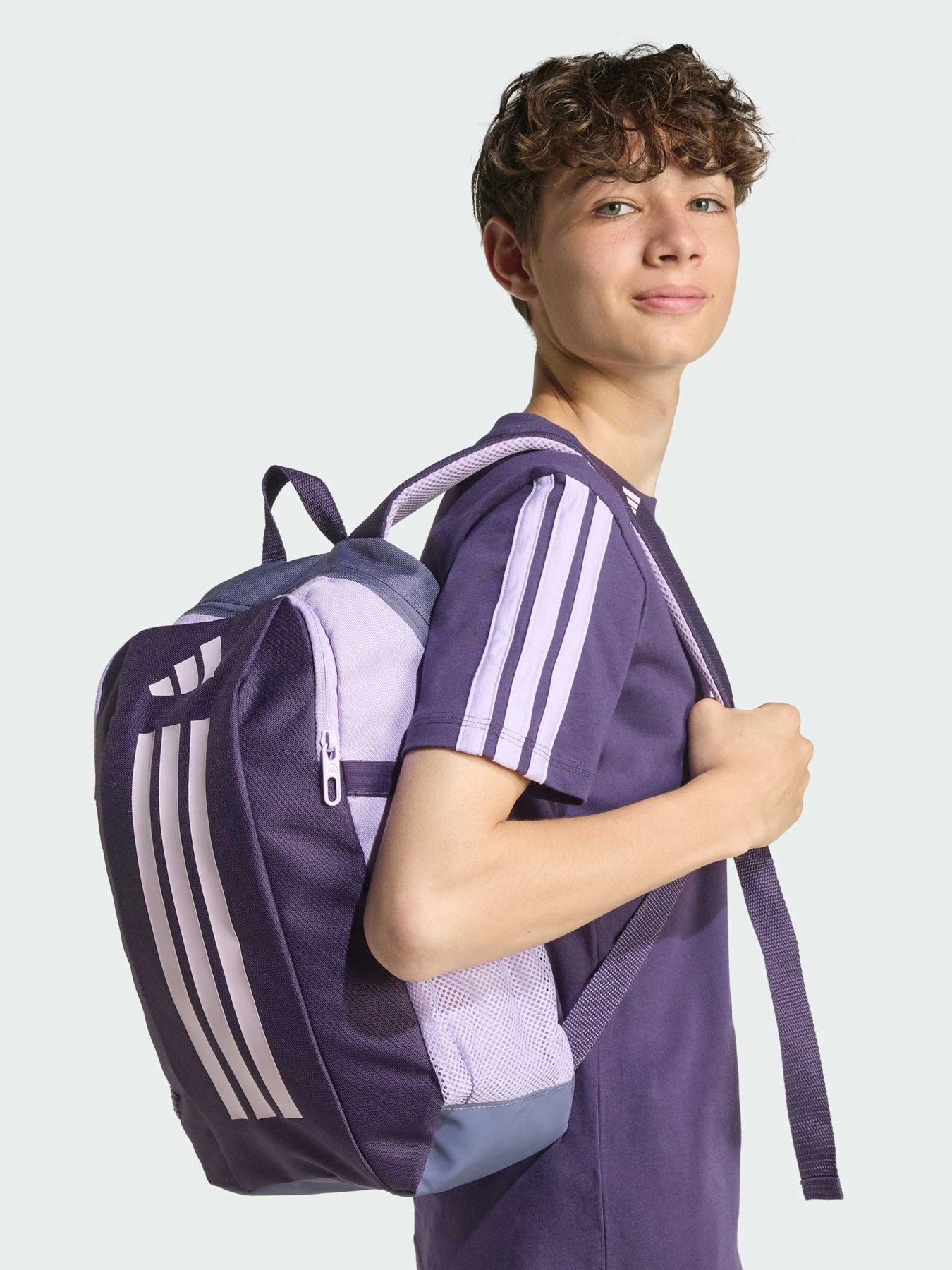 Рюкзаки Adidas модель JN2736 Рюкзаки Adidas модель JN2736 Фото