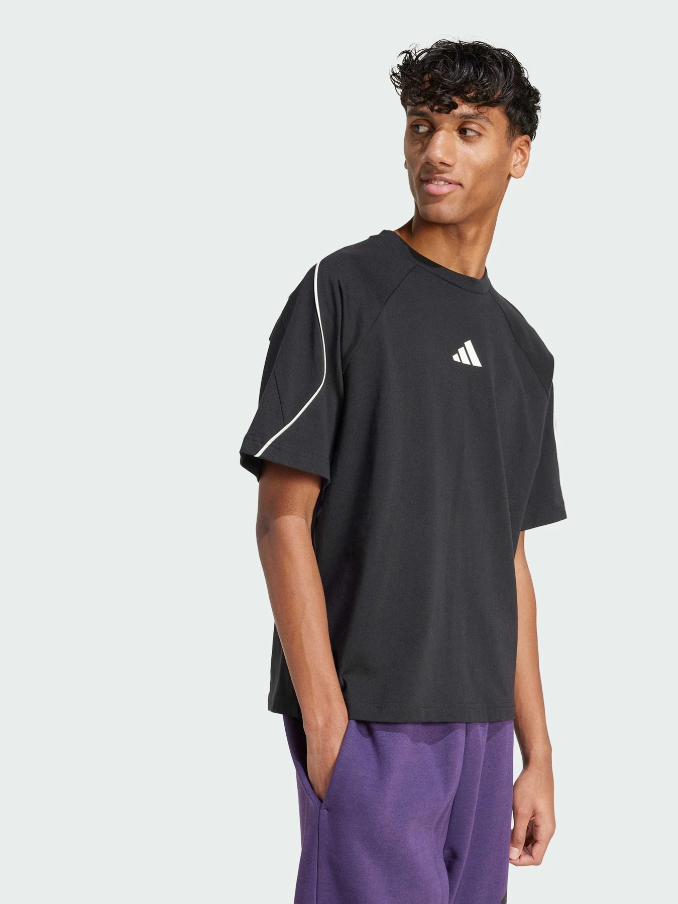 Футболки і поло Adidas модель JN1824 Футболки і поло Adidas модель JN1824 Фото