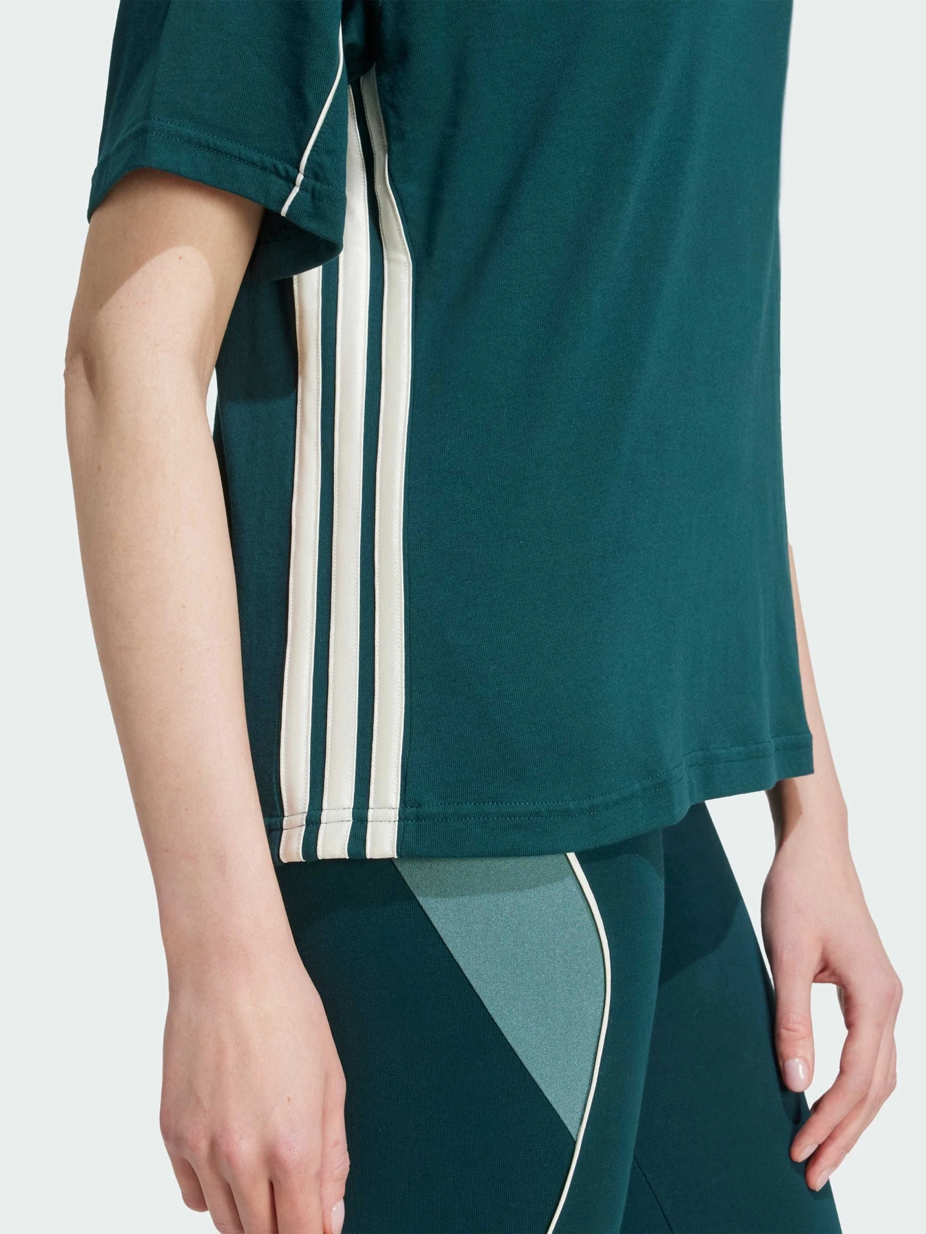Футболки і поло Adidas 3 Stripes модель JW0449 Футболки і поло Adidas 3 Stripes модель JW0449 Фото