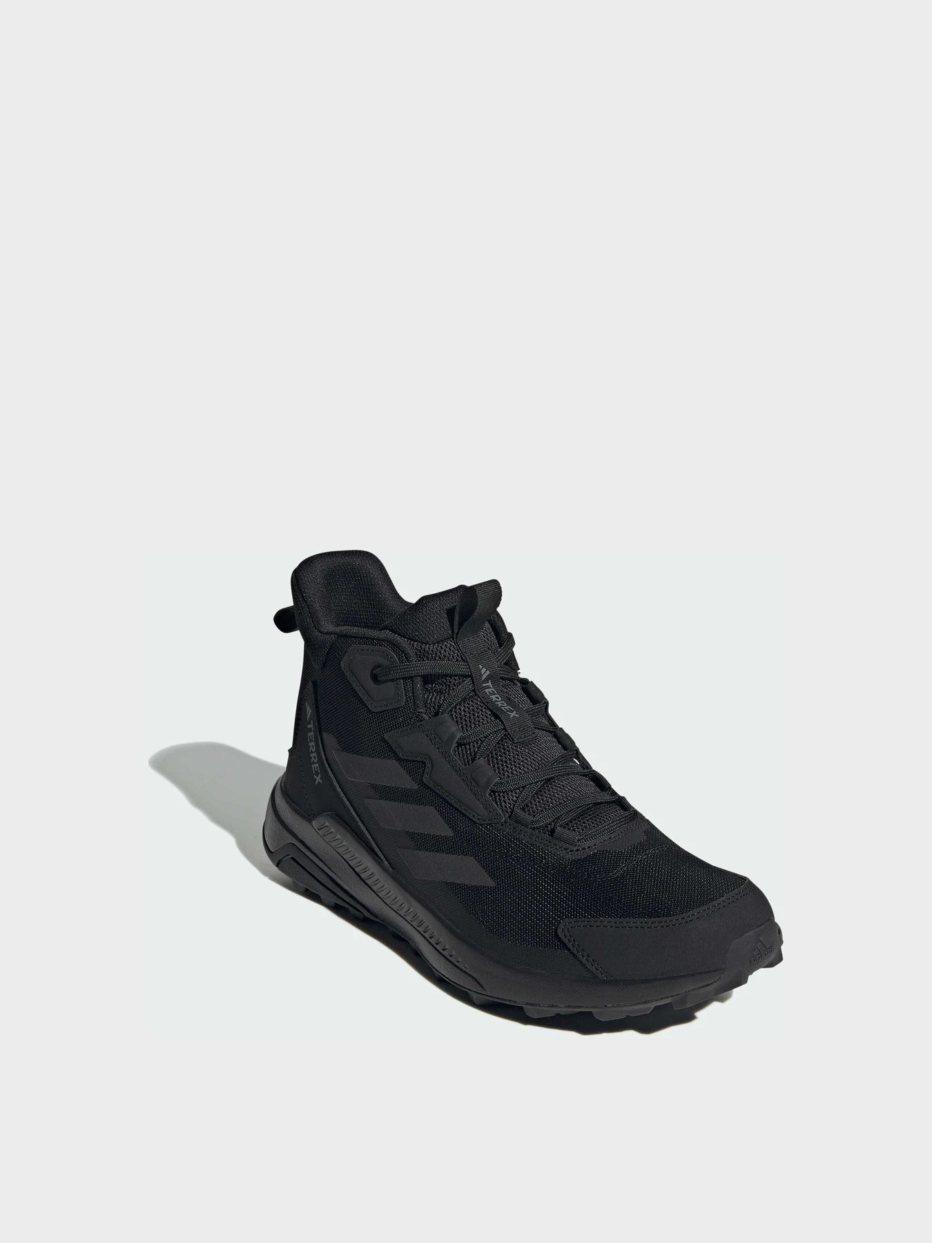 Ботинки и сапоги Adidas модель IE1473 Ботинки и сапоги Adidas модель IE1473 Фото