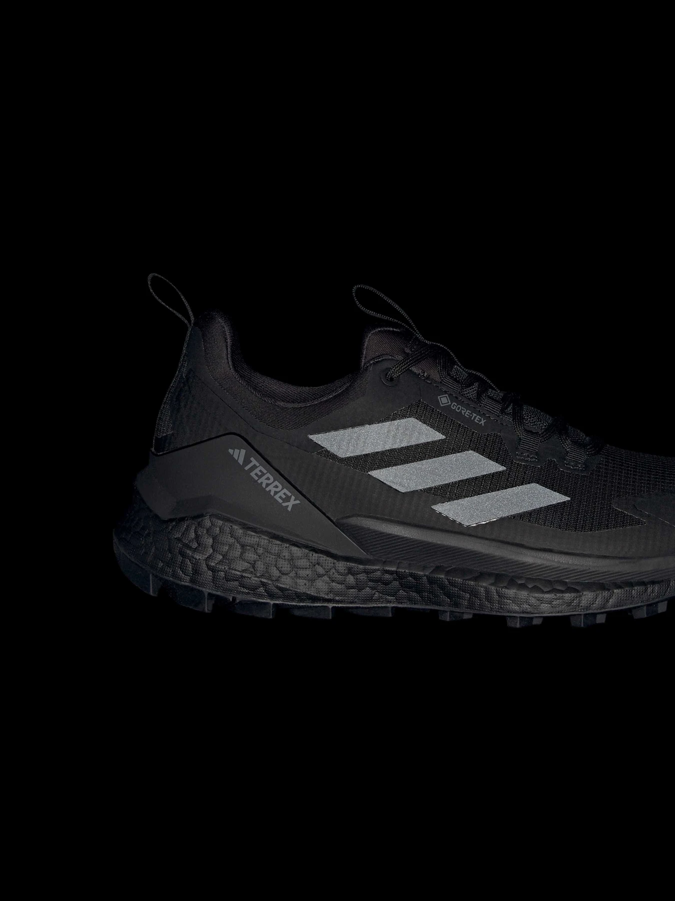 Кроссовки Adidas Terrex модель IH0672 Кроссовки Adidas Terrex модель IH0672 Фото