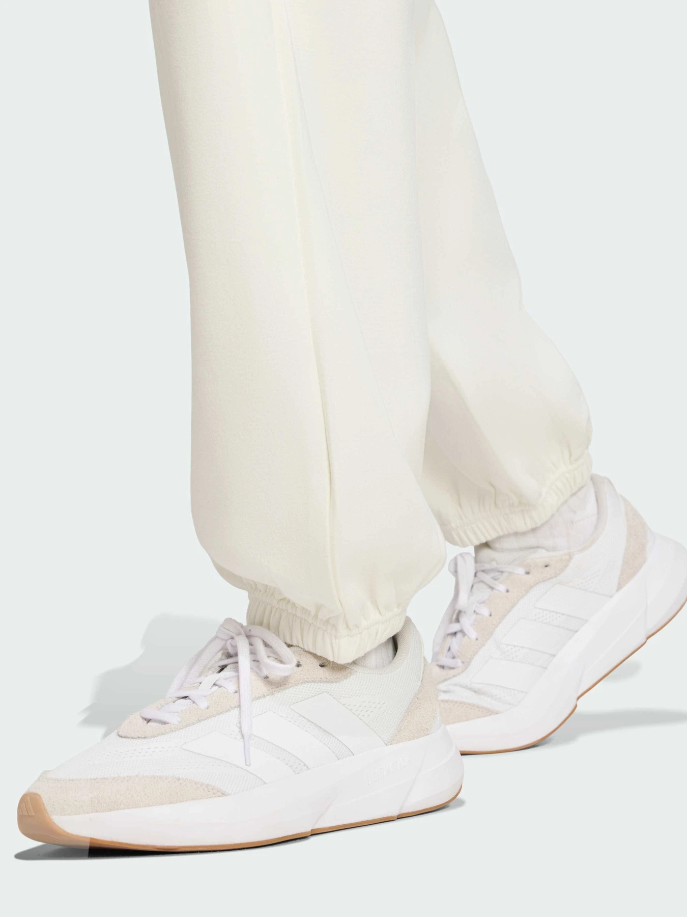Брюки Adidas модель JV9896 Брюки Adidas модель JV9896 Фото