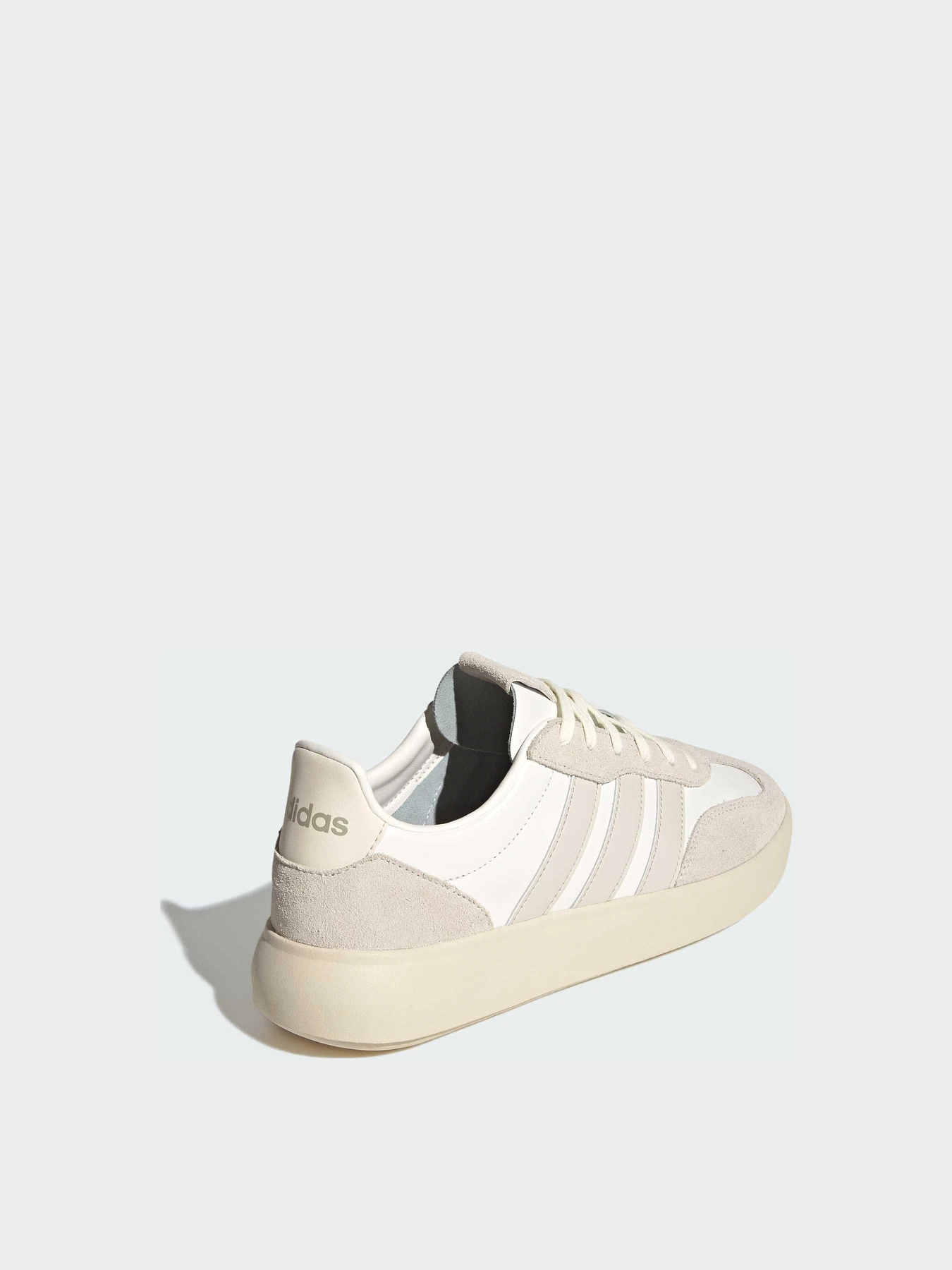 Кросівки Adidas модель JR1228 Кросівки Adidas модель JR1228 Фото