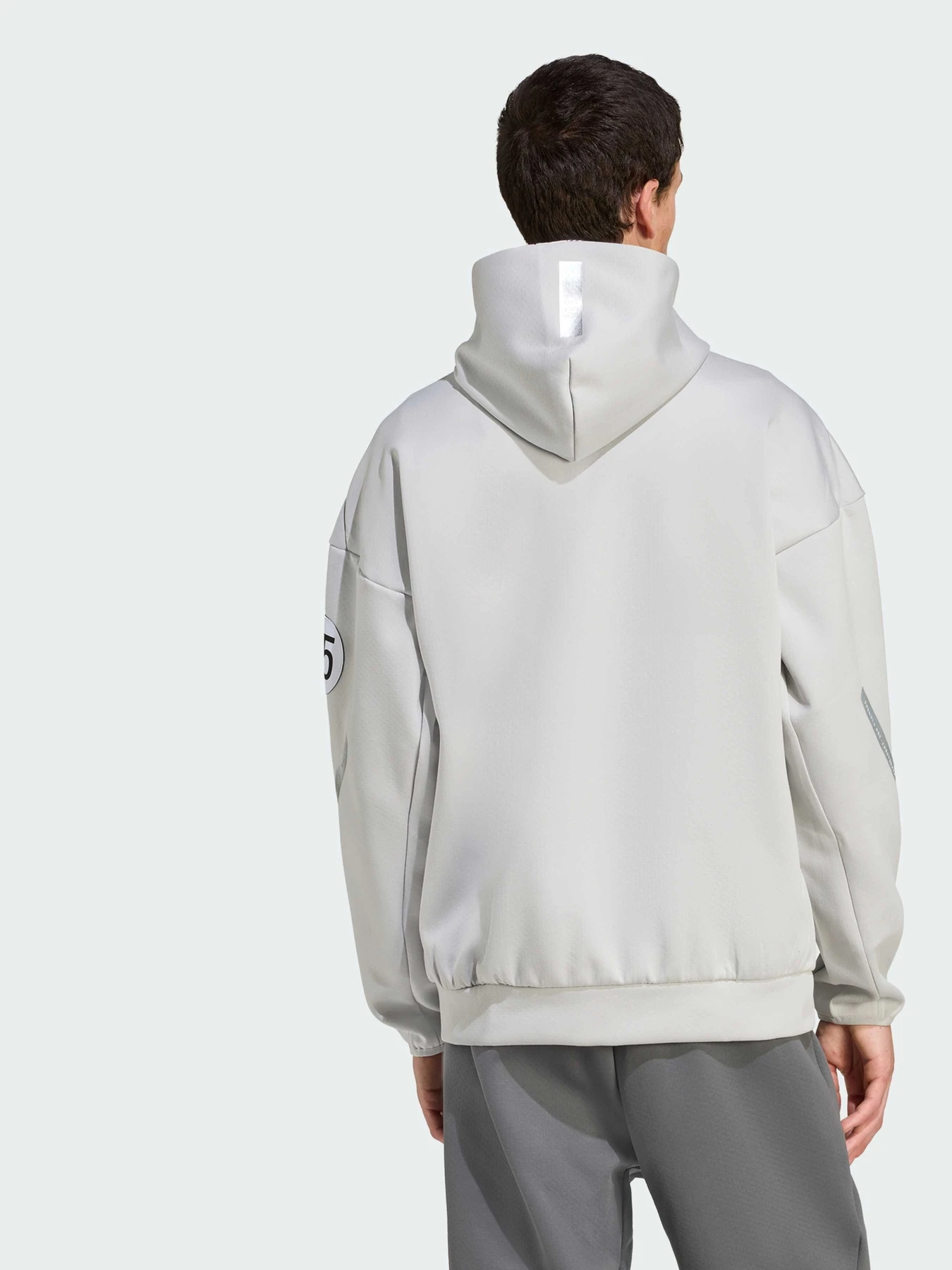 Худи и свитшоты Adidas модель JW3473 Фото