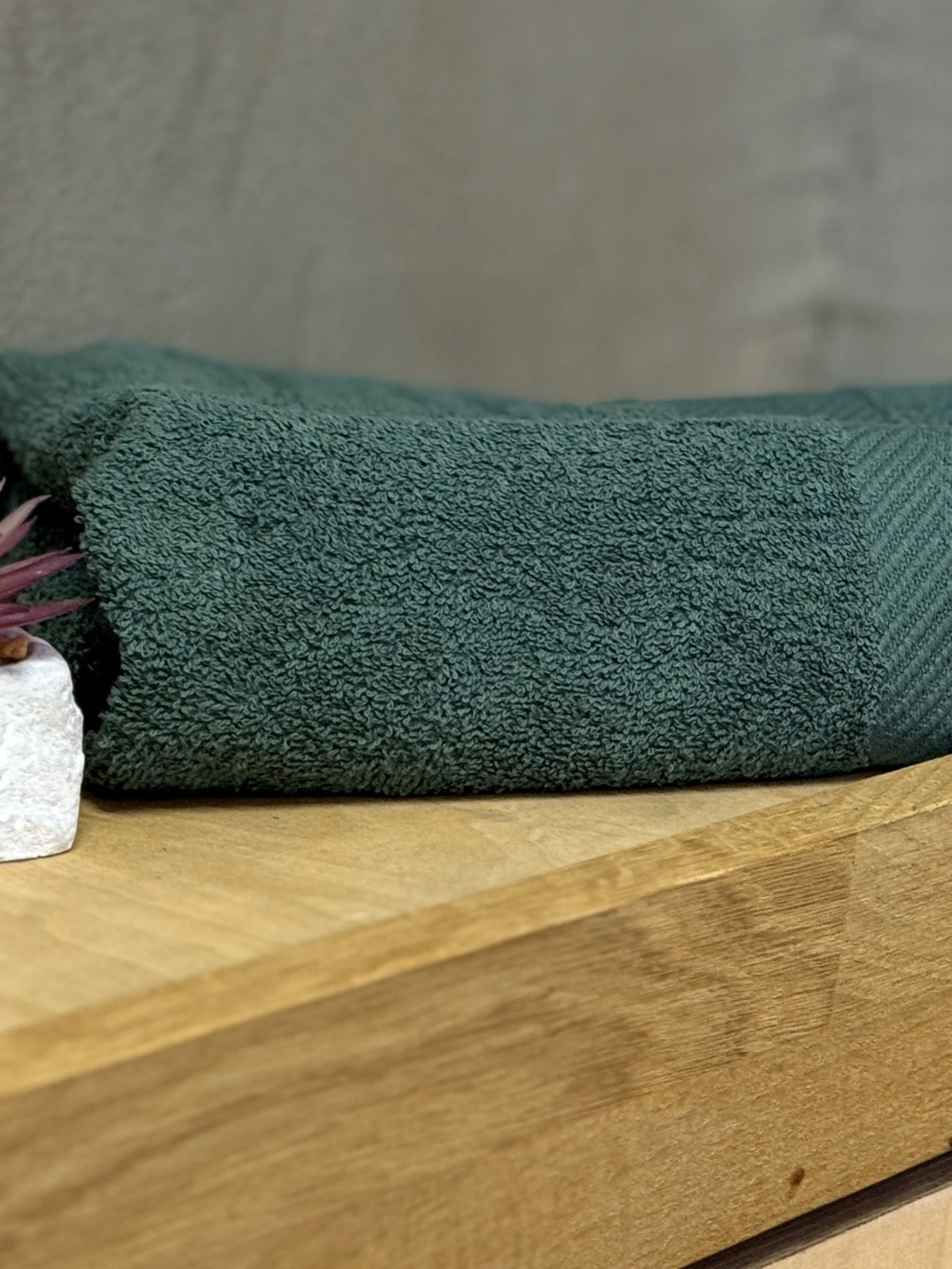 Полотенце махровое с бортом тёмно-зелёного цвета Dark Green Ecotton модель 25243 Полотенце махровое с бортом тёмно-зелёного цвета Dark Green Ecotton модель 25243 Фото