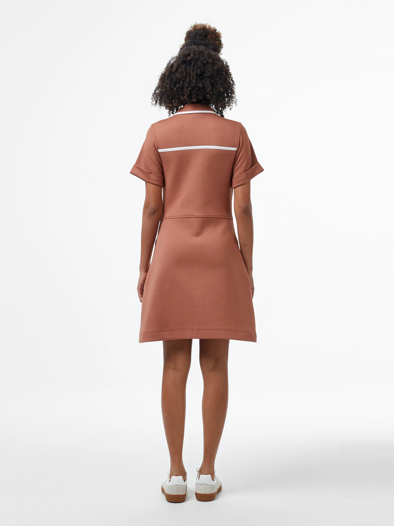 Платья Lacoste модель EF0505I1K Фото