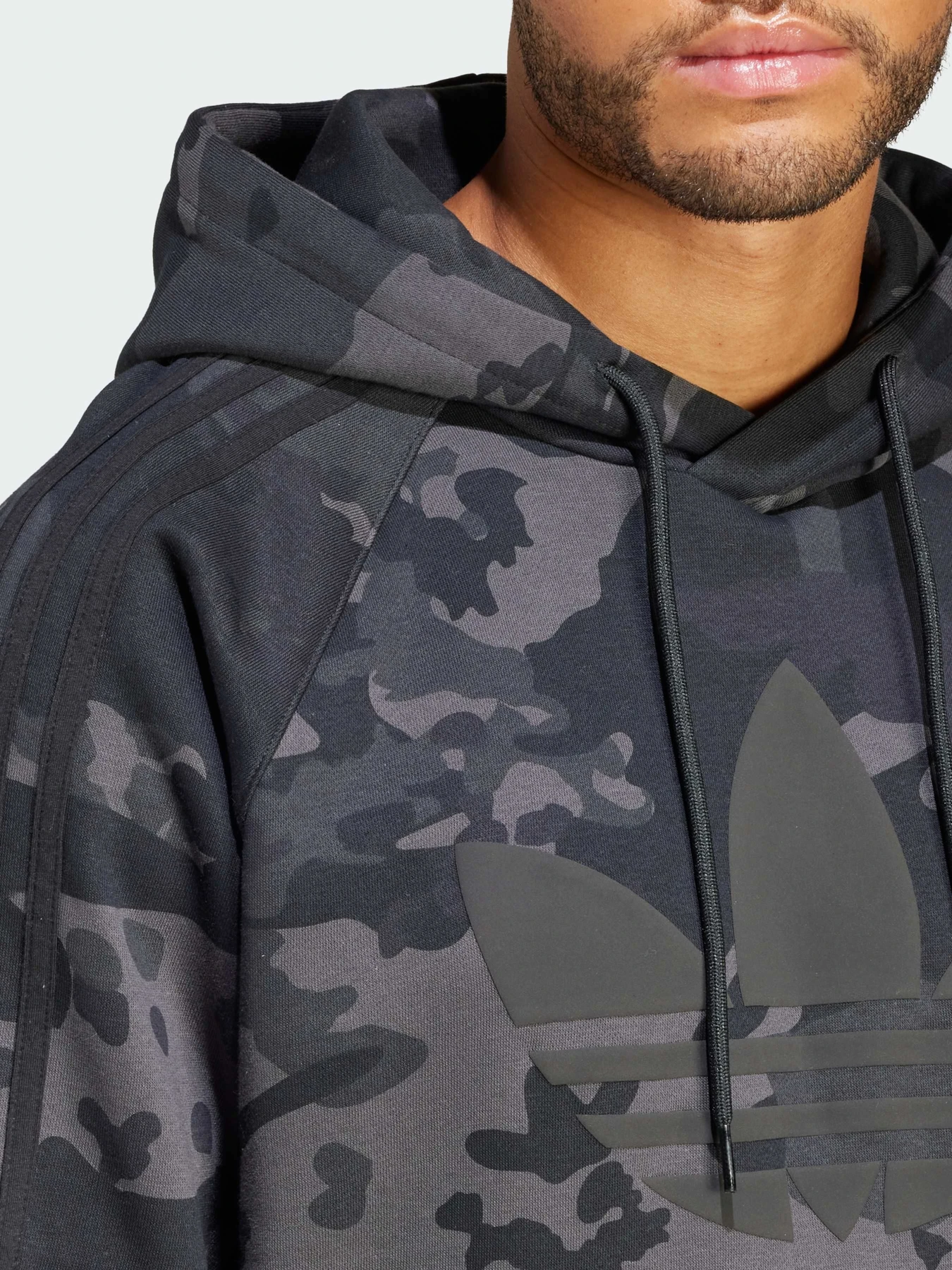 Худи и свитшоты Adidas Graphics модель IS2898 Худи и свитшоты Adidas Graphics модель IS2898 Фото