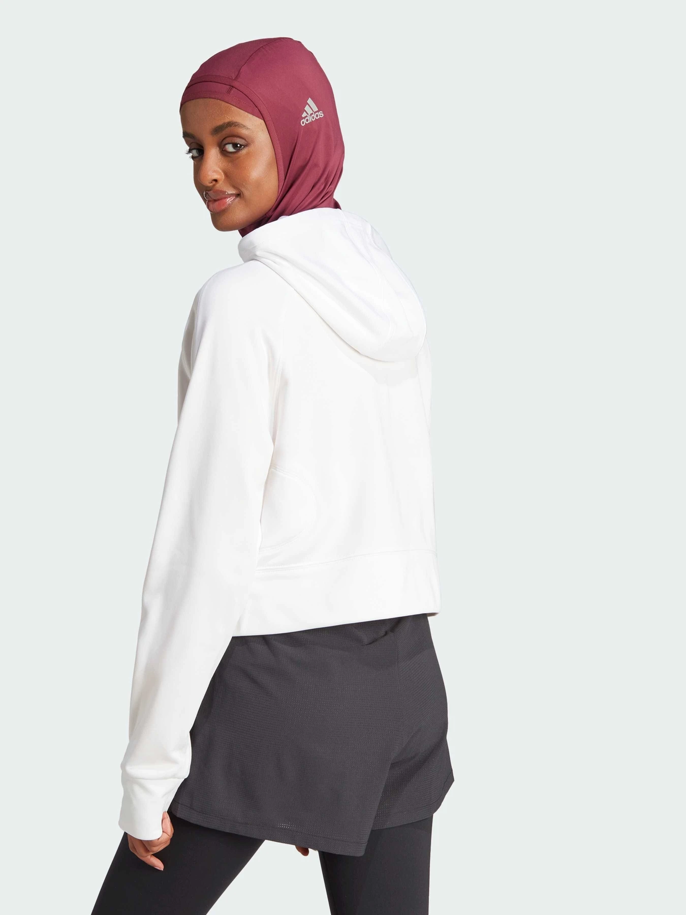Худи и свитшоты Adidas модель IM2688 Фото