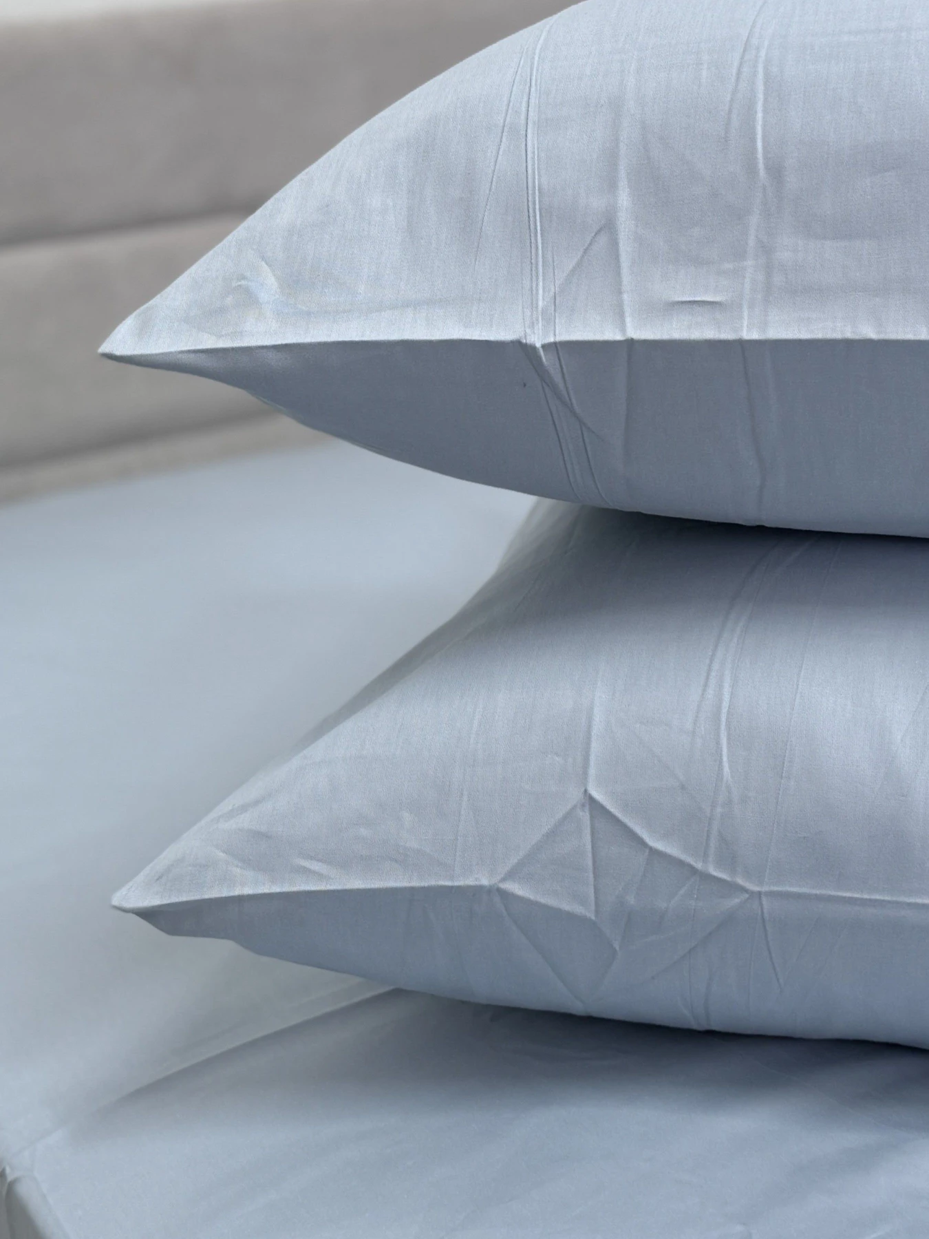 Комплект наволочек из сатина 2 шт. голубого цвета Pearl Blue Ecotton модель 24735 Комплект наволочек из сатина 2 шт. голубого цвета Pearl Blue Ecotton модель 24735 Фото