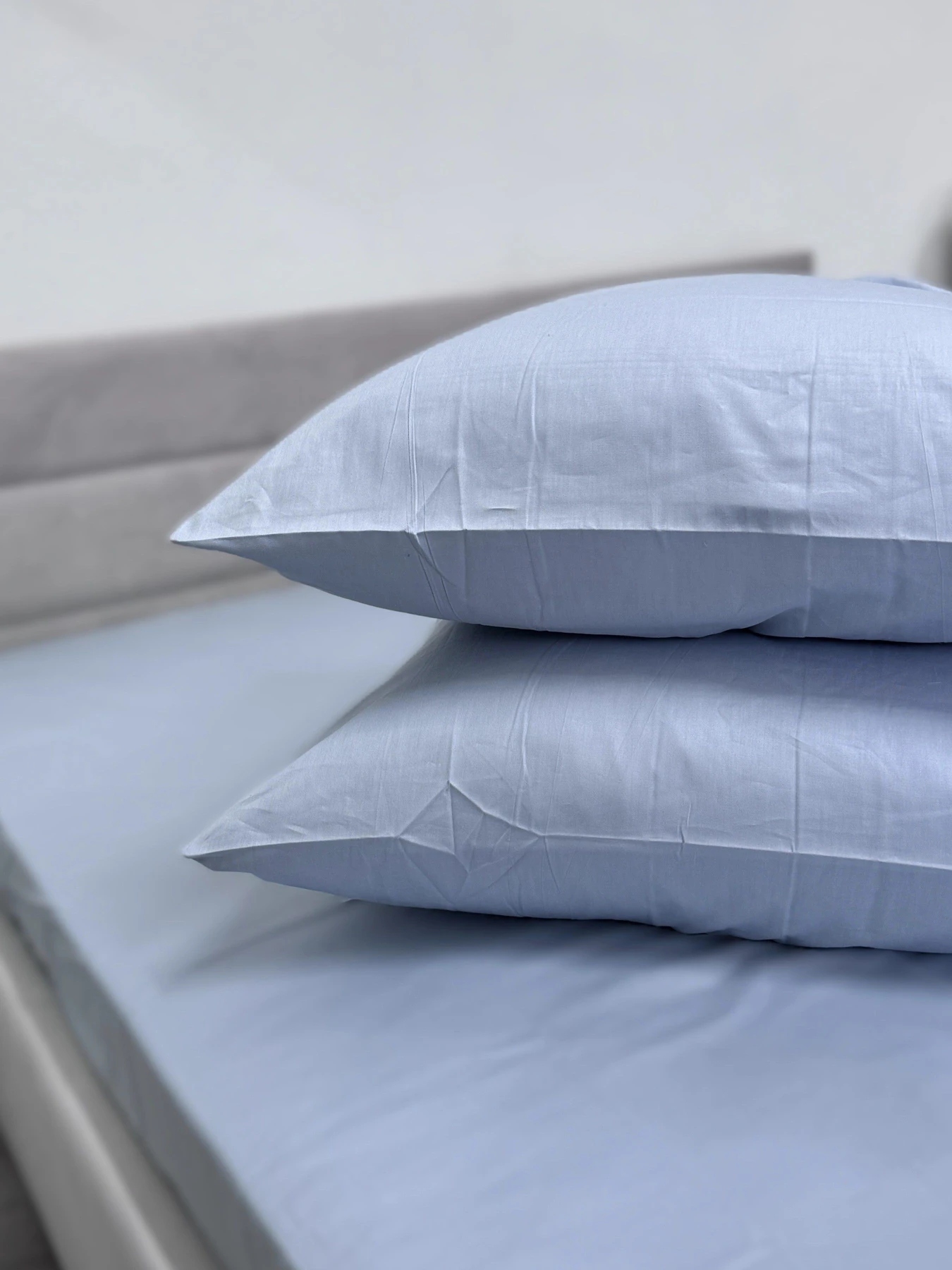 Комплект наволочек из сатина 2 шт. голубого цвета Pearl Blue Ecotton модель 24735 Комплект наволочек из сатина 2 шт. голубого цвета Pearl Blue Ecotton модель 24735 Фото