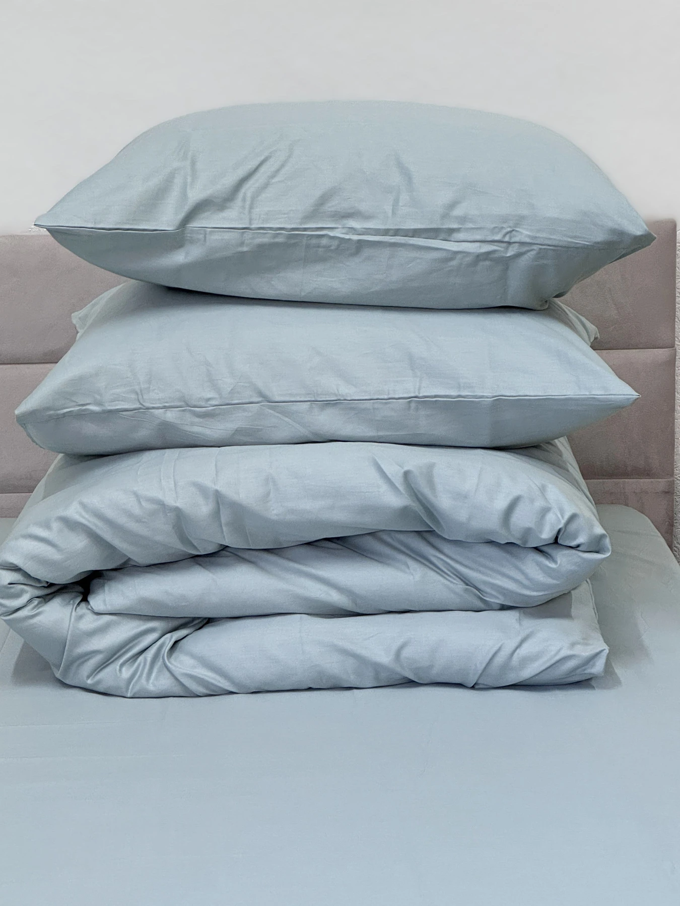 Комплект наволочок із сатину 2 шт. світло-блакитного кольору Aqua Grey Ecotton модель 24736 Фото