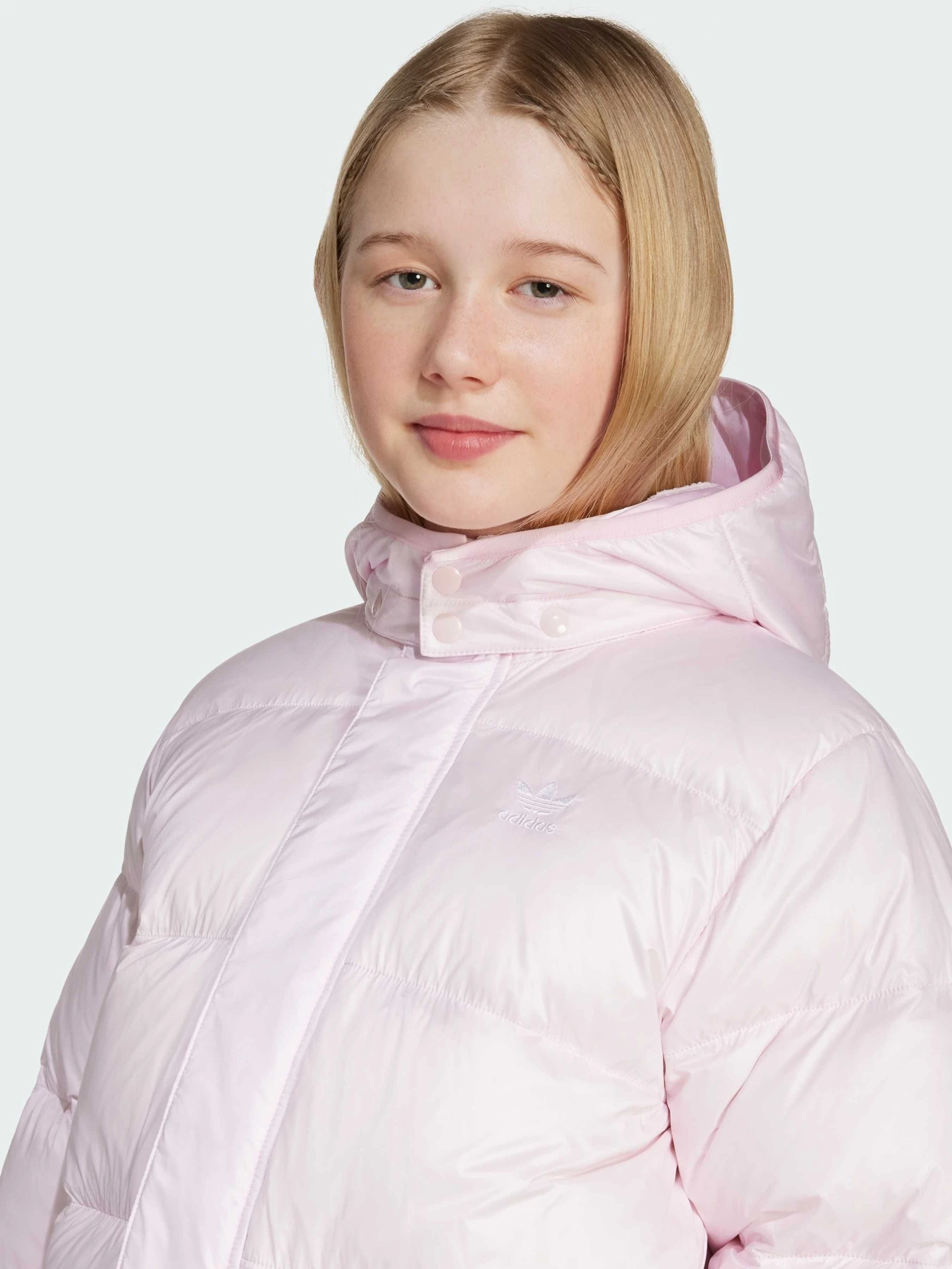 Куртки и дубленки Adidas Adicolor модель JW1104 Куртки и дубленки Adidas Adicolor модель JW1104 Фото