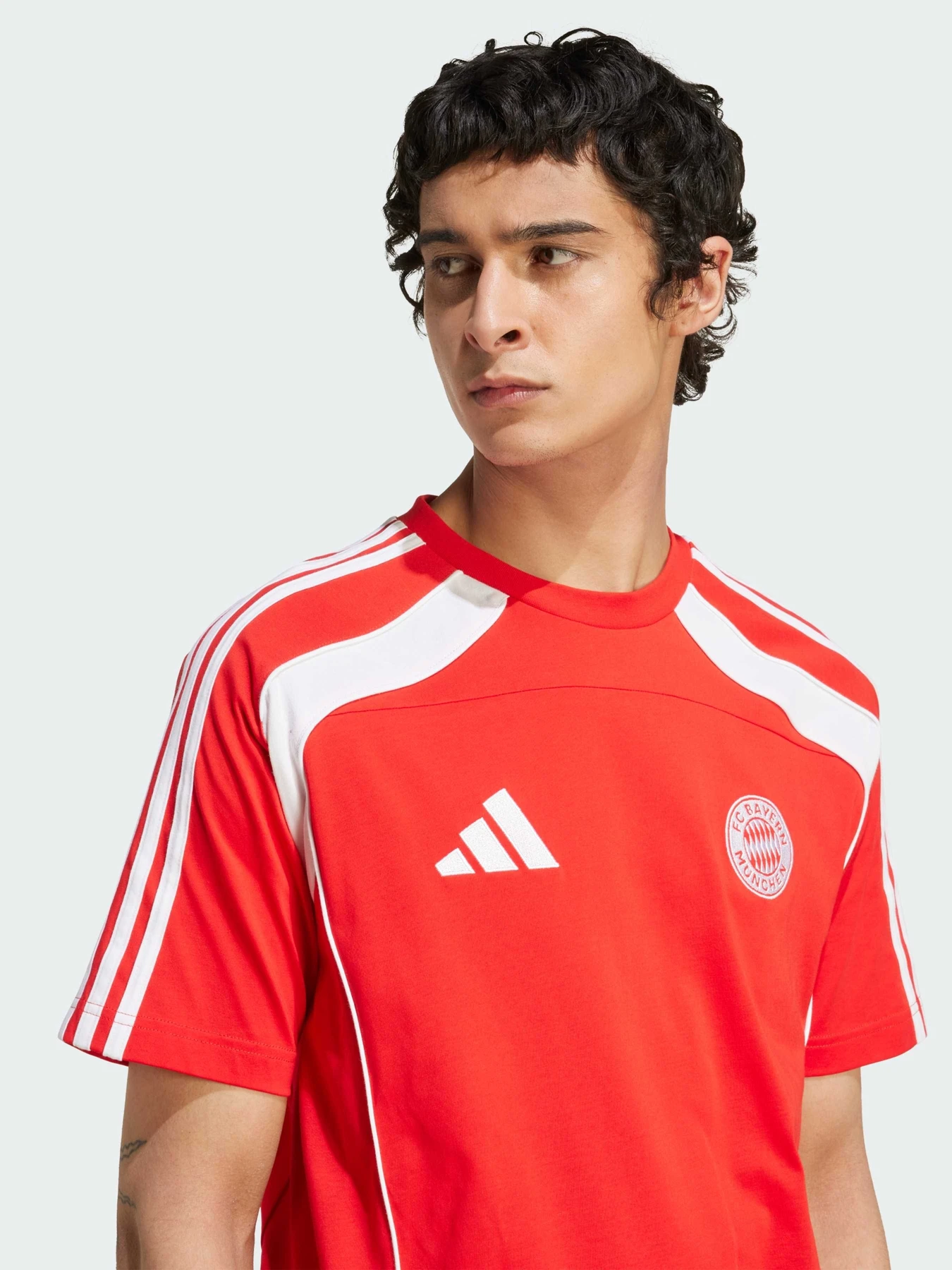 Футболки и поло Adidas модель JM9425 Футболки и поло Adidas модель JM9425 Фото