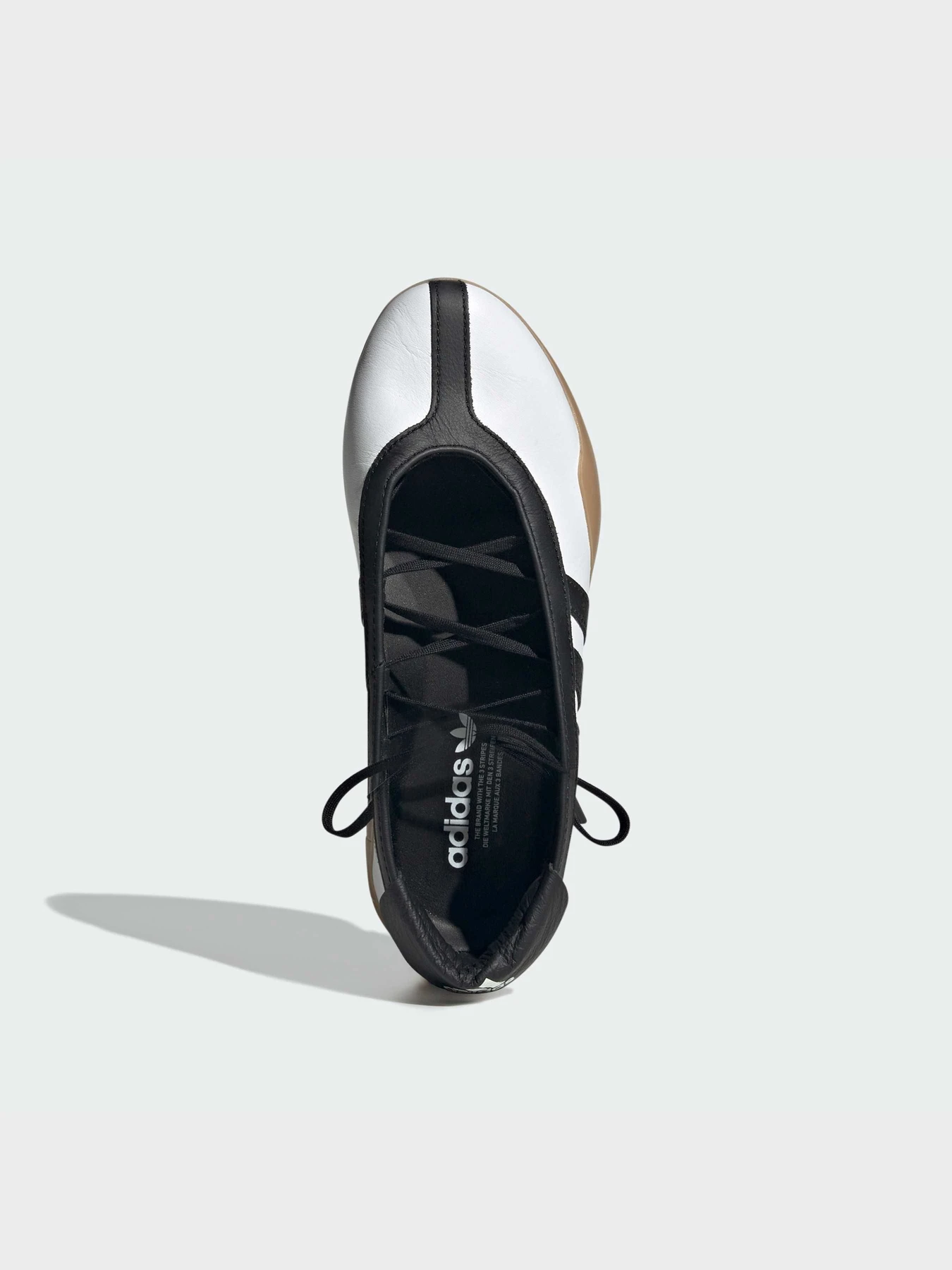 Туфли и лоферы Adidas модель JR7030 Фото