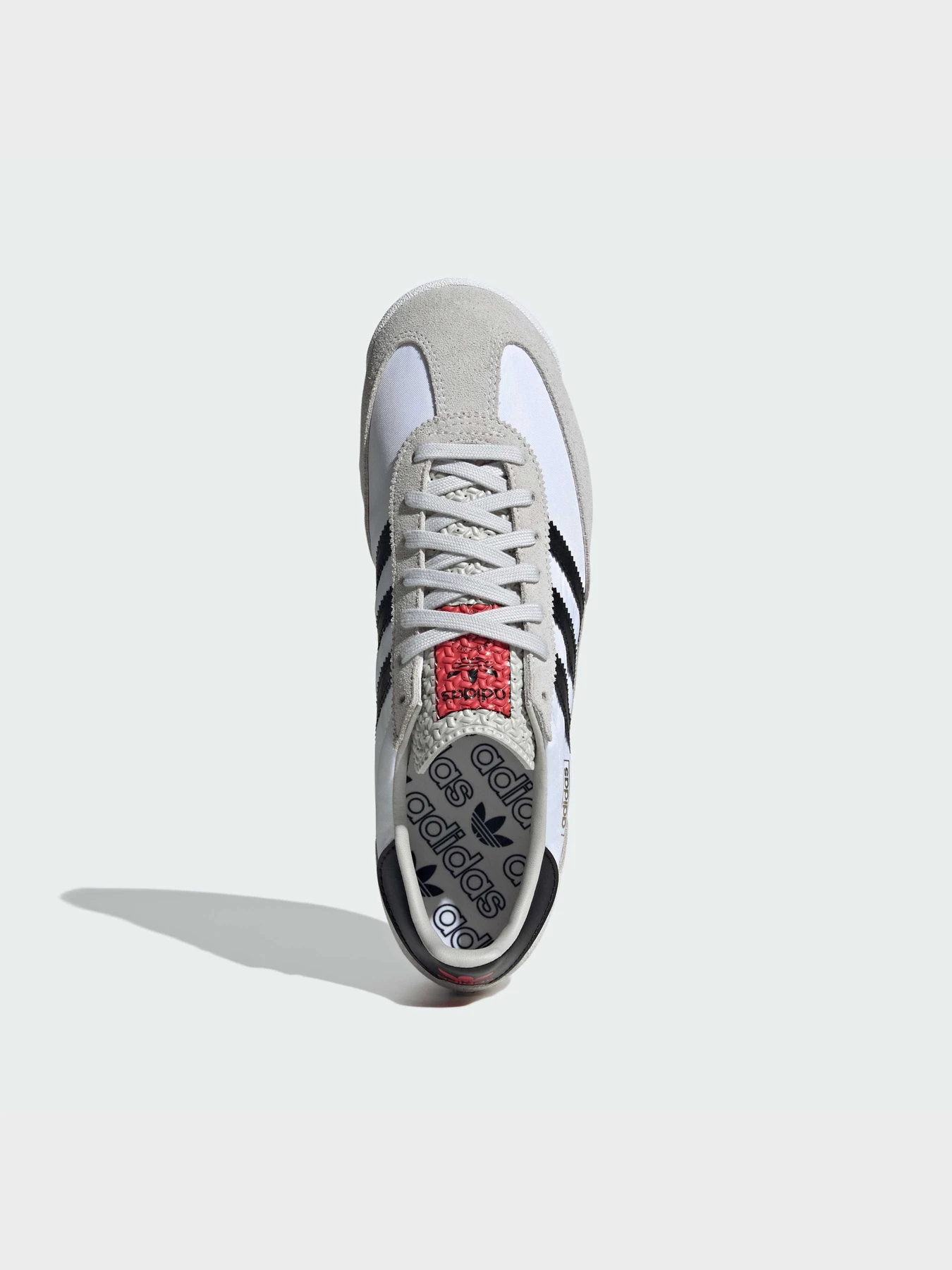Кроссовки Adidas модель JS0746 Кроссовки Adidas модель JS0746 Фото