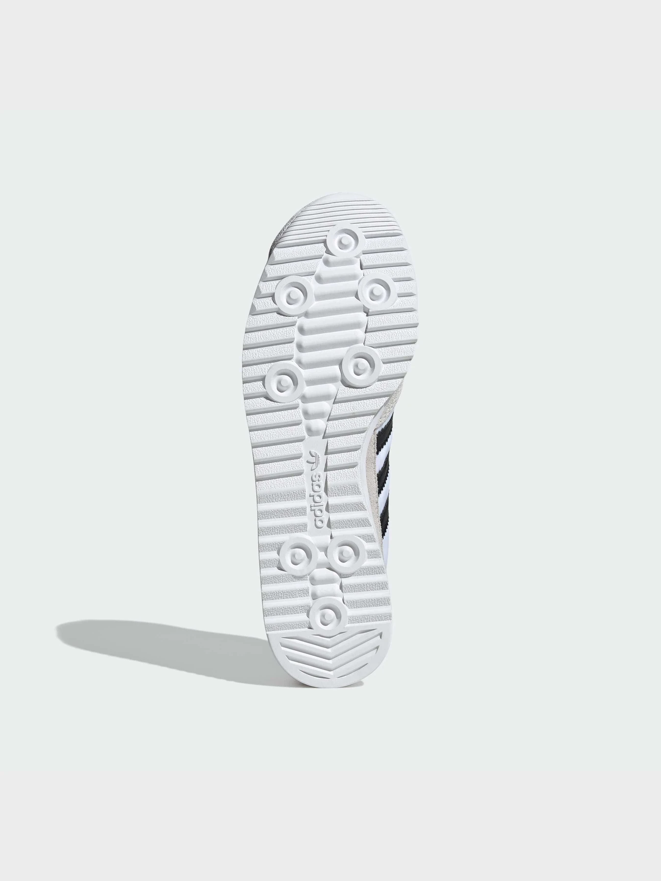 Кроссовки Adidas модель JS0746 Кроссовки Adidas модель JS0746 Фото
