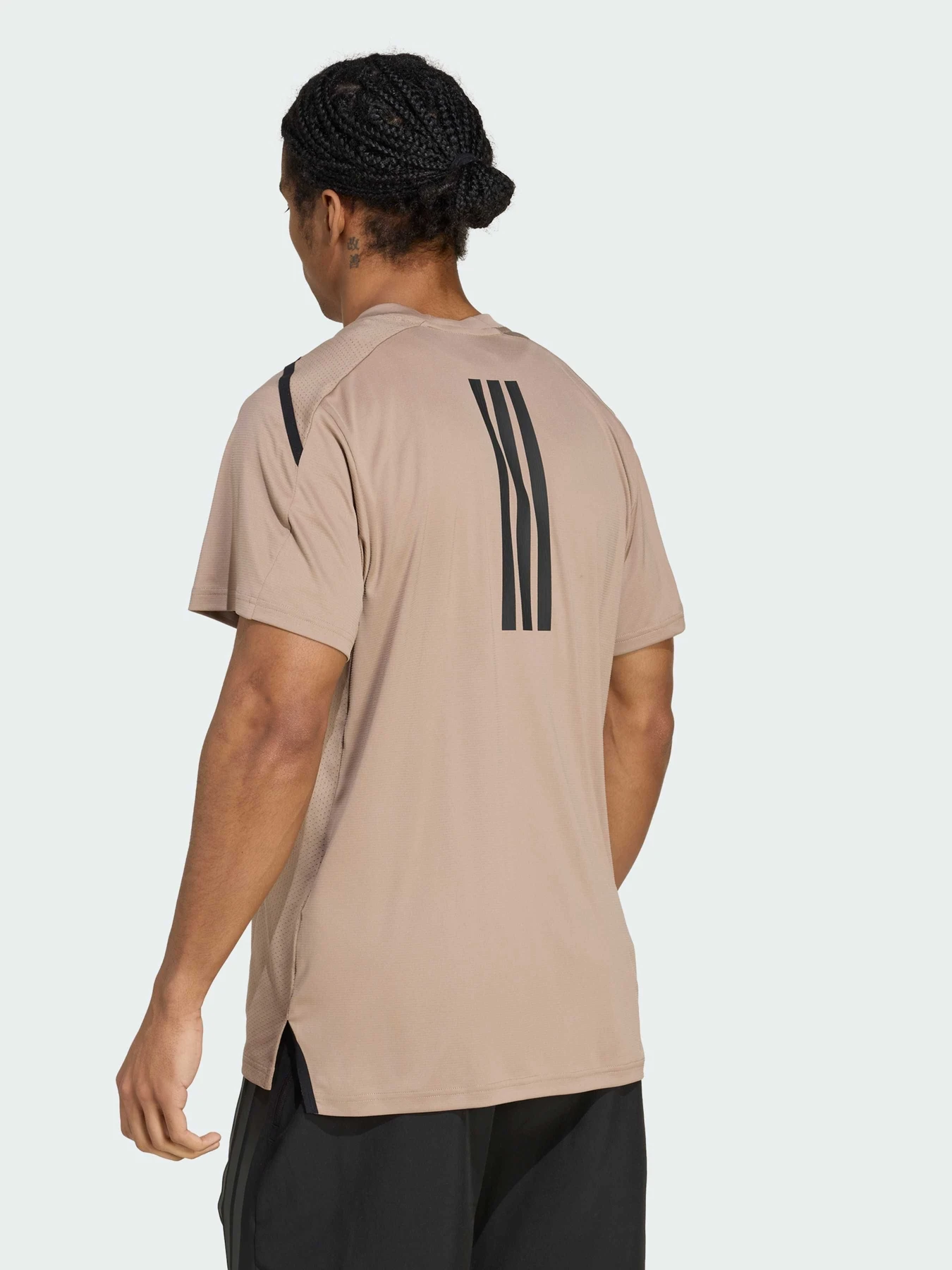 Футболки и поло Adidas модель JY2943 Футболки и поло Adidas модель JY2943 Фото