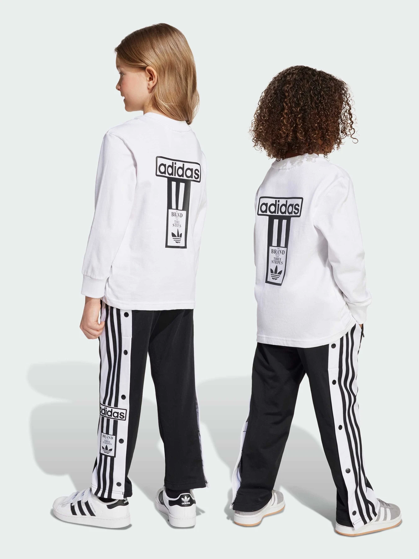 Костюмы Adidas Adicolor модель JX1092 Костюмы Adidas Adicolor модель JX1092 Фото