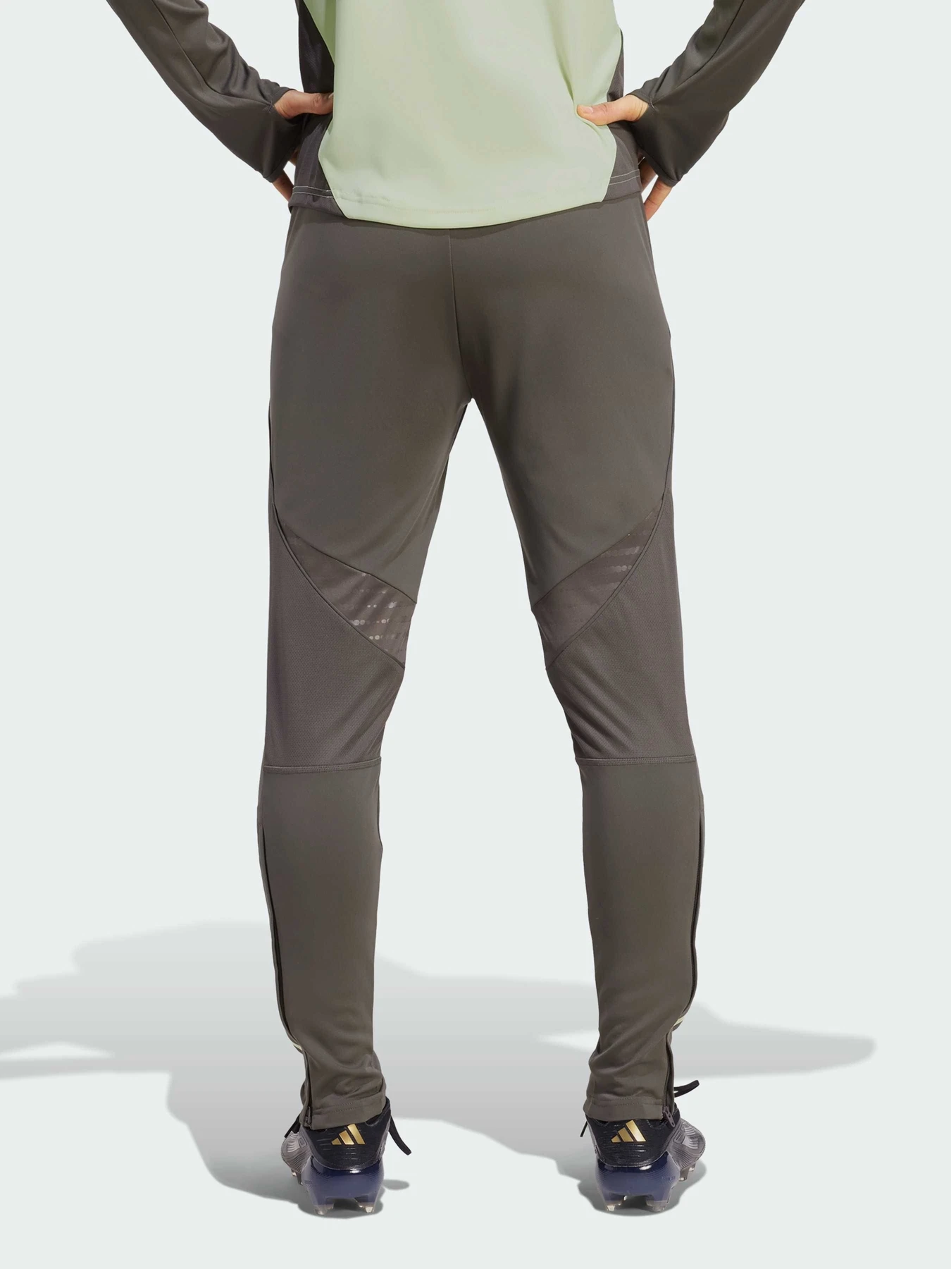 Брюки Adidas Tiro модель JP3983 Брюки Adidas Tiro модель JP3983 Фото