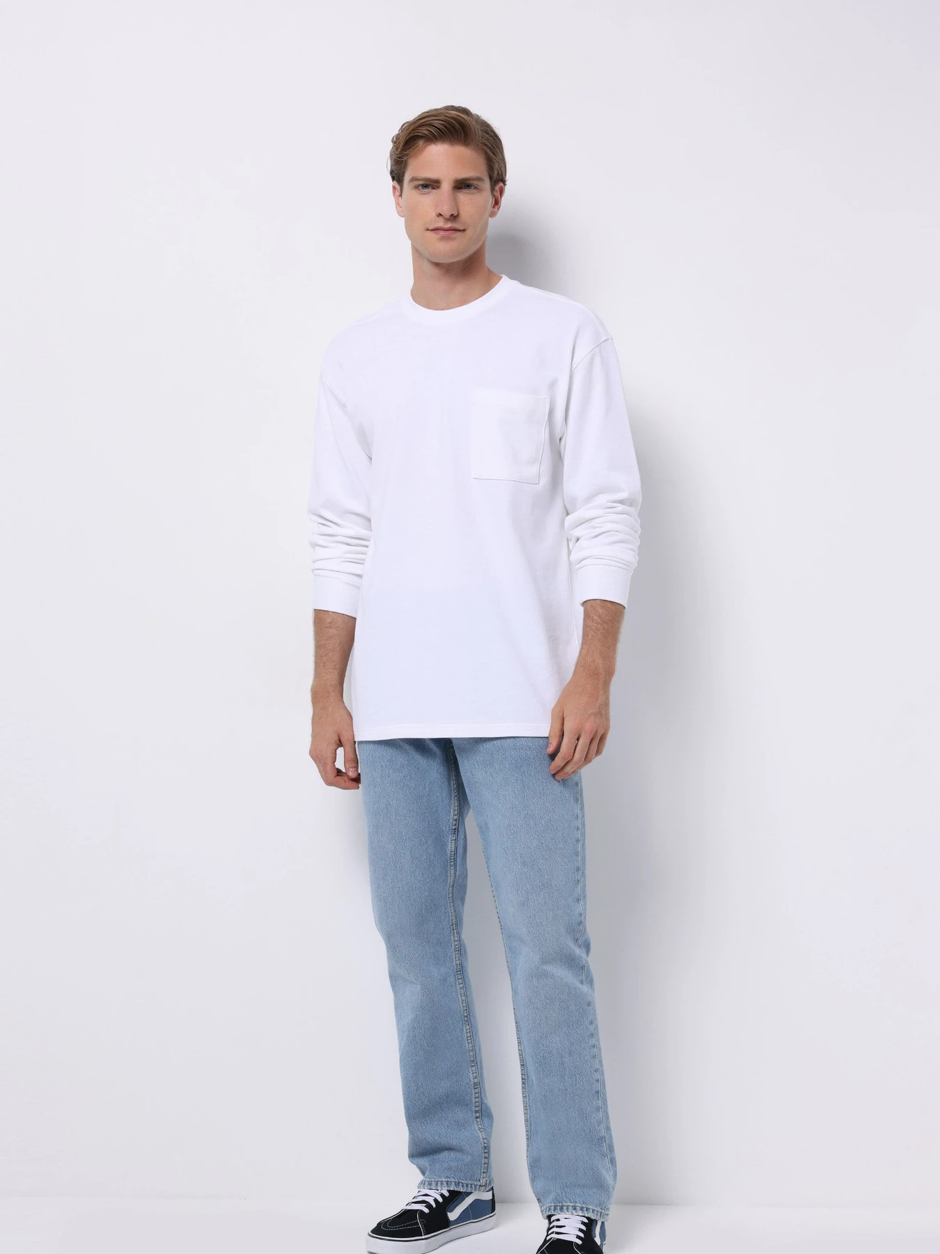 Худи и свитшоты Colin’s модель CL1076435_Q1.V1_WHT Фото