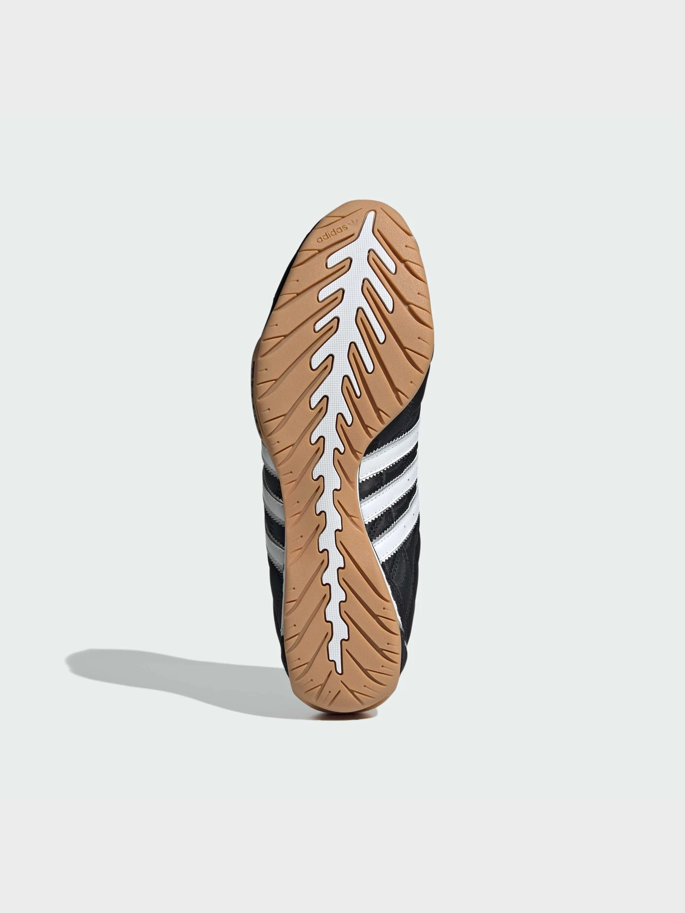 Кроссовки Adidas модель JQ5757 Кроссовки Adidas модель JQ5757 Фото