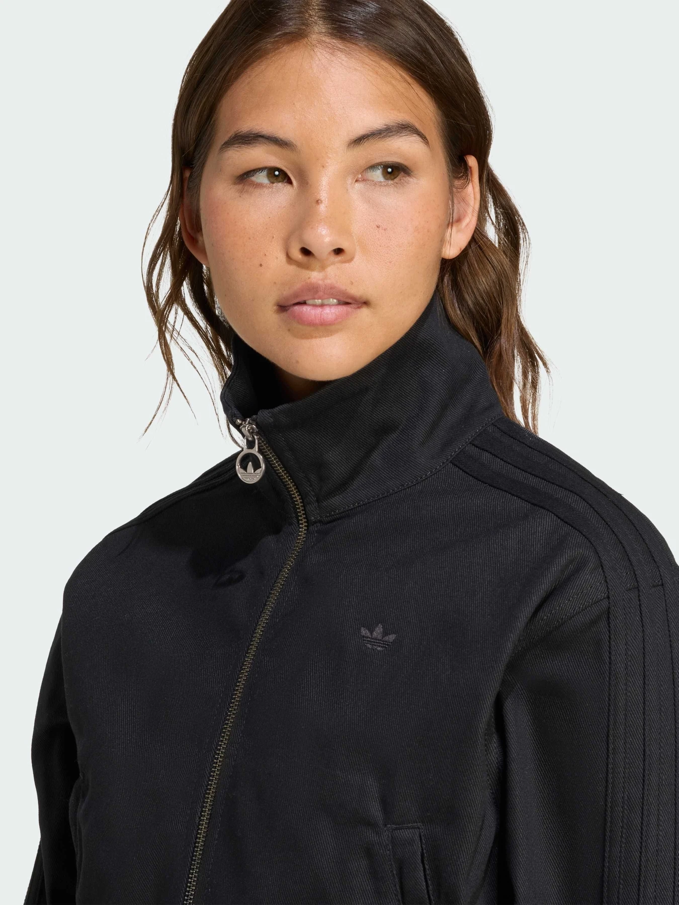 Куртки и дубленки Adidas модель JW7267 Куртки и дубленки Adidas модель JW7267 Фото