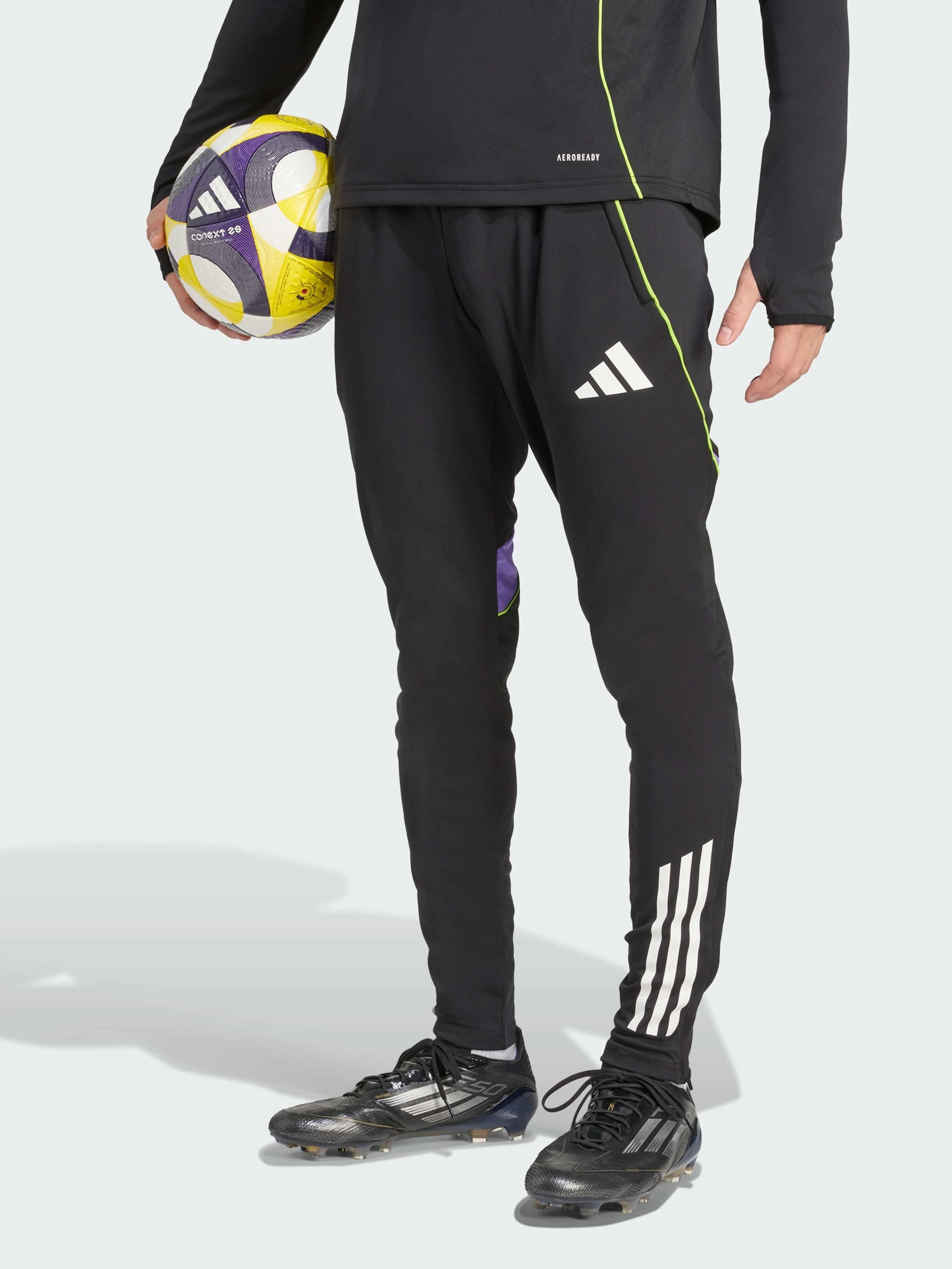 Чоловічі Спортивні штани adidas Tiro