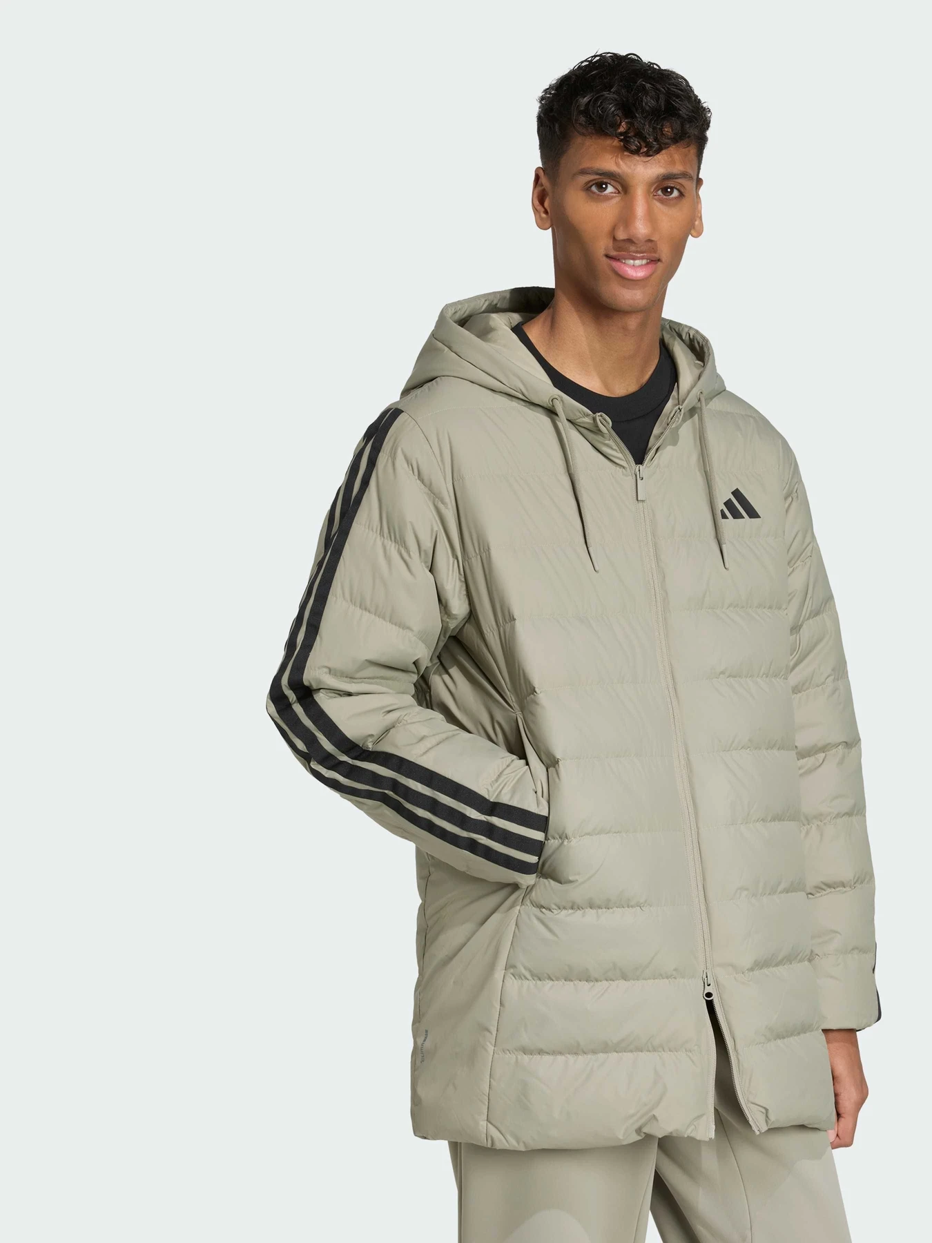 Куртки та дублянки Adidas модель JM4062 Фото