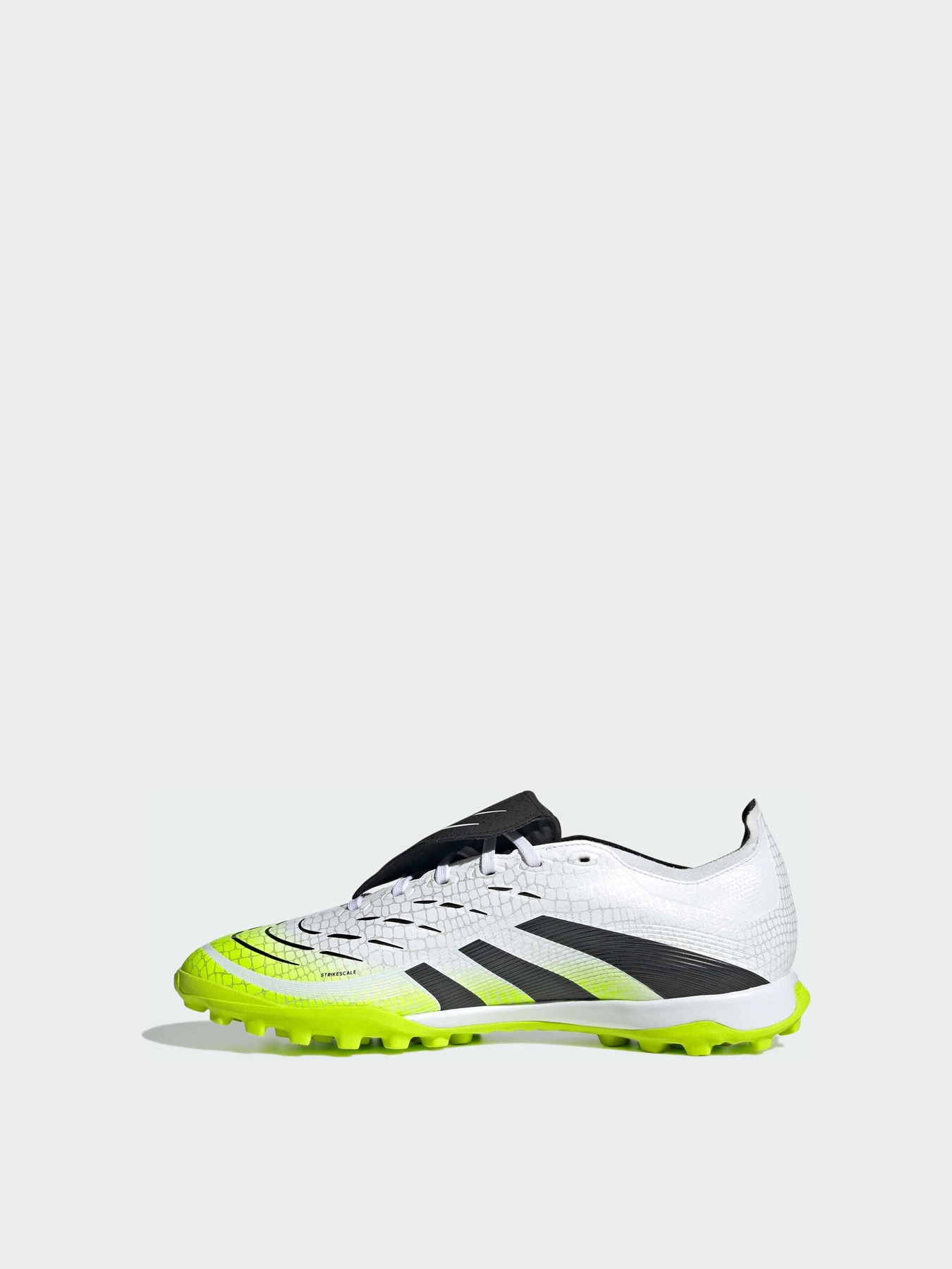 Кроссовки Adidas Predator модель JQ1072 Фото
