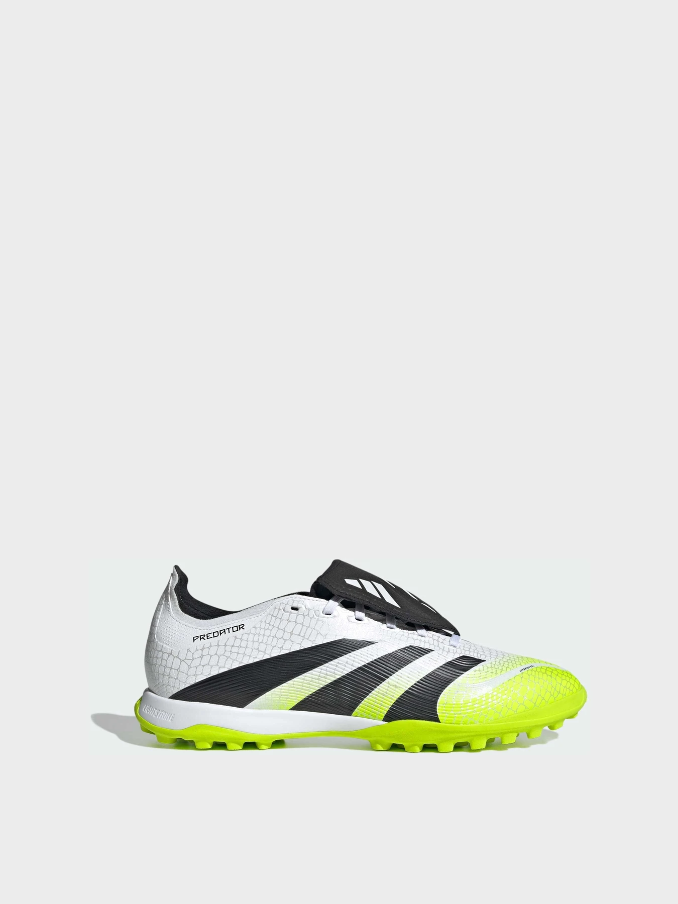 Кроссовки Adidas Predator модель JQ1072 Фото