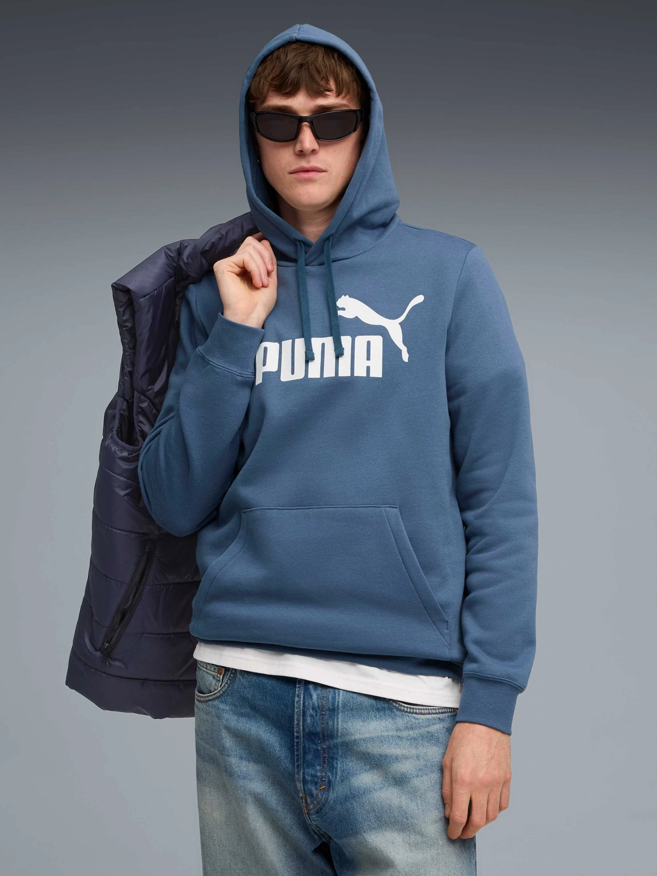 Худи и свитшоты PUMA Ess No. 1 Logo Hoodie модель 682571 Худи и свитшоты PUMA Ess No. 1 Logo Hoodie модель 682571 Фото