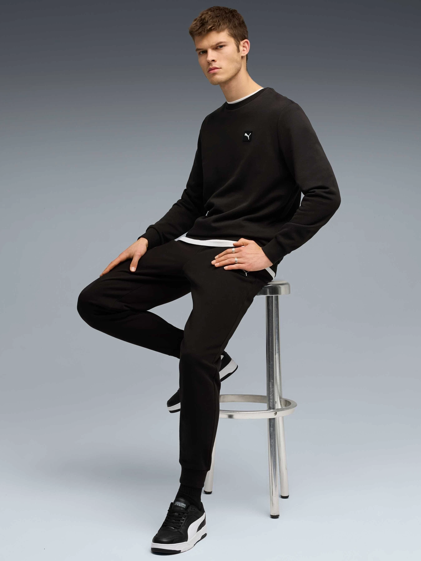 Костюмы PUMA Ess Elevated Crew Sweat Suit модель 688178 Костюмы PUMA Ess Elevated Crew Sweat Suit модель 688178 Фото