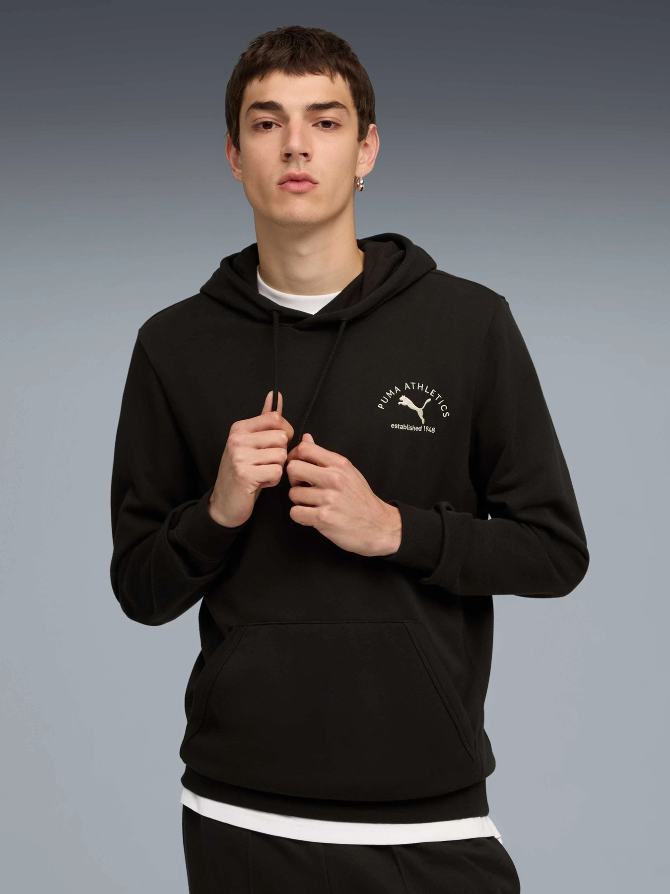 Худі та світшоти PUMA Class Graphic Hoodie модель 689095 Худі та світшоти PUMA Class Graphic Hoodie модель 689095 Фото