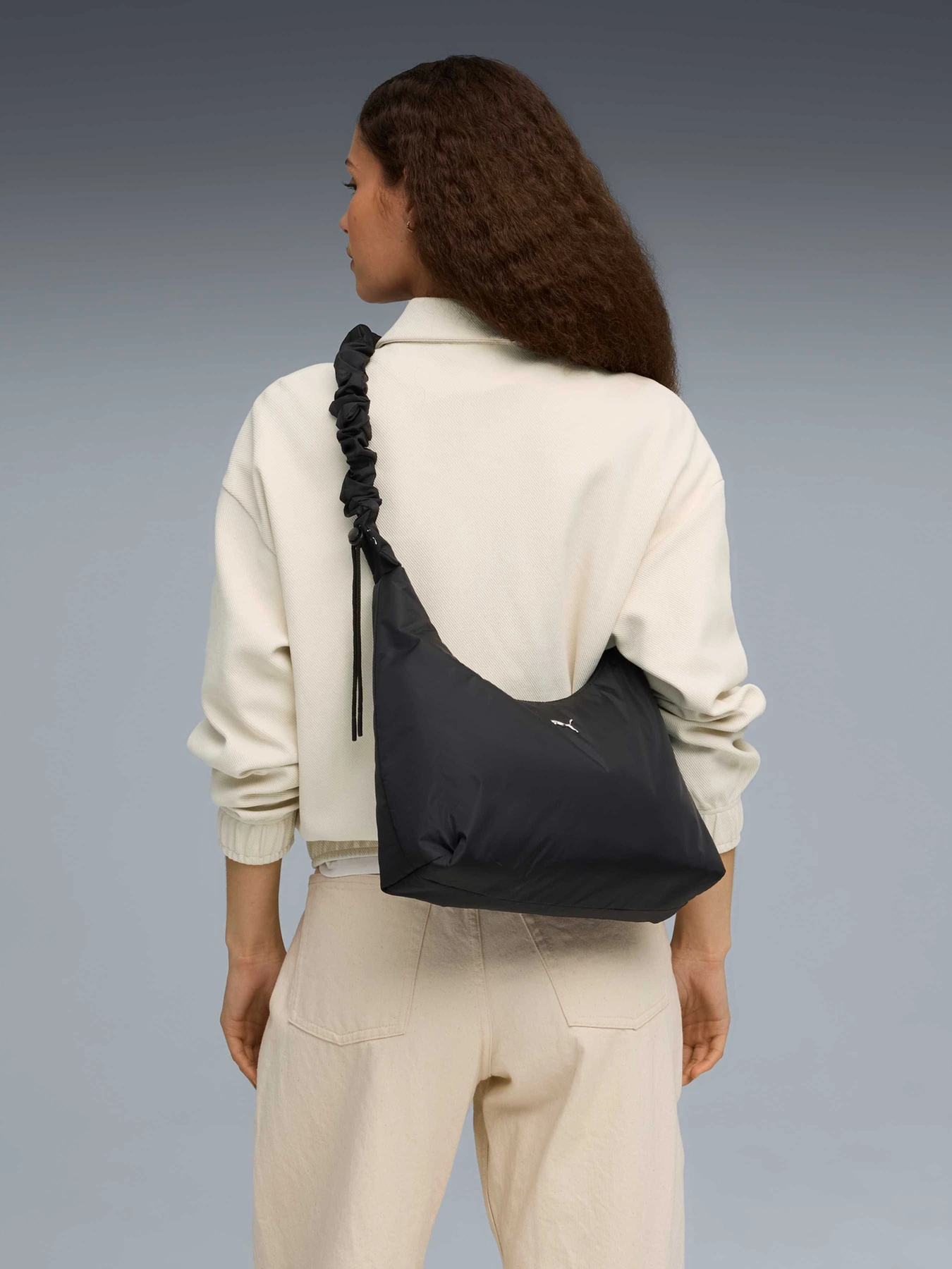 Сумки PUMA Slouchy Hobo Bag модель 091845 Сумки PUMA Slouchy Hobo Bag модель 091845 Фото