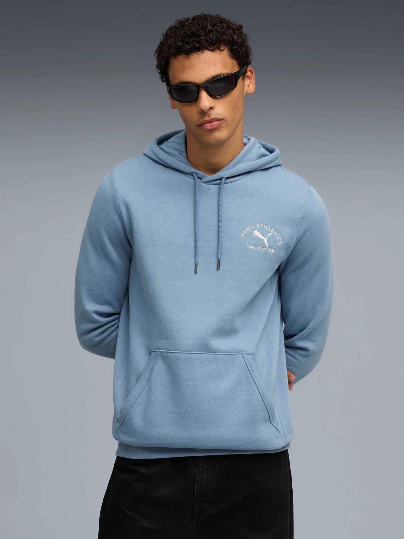 Худі та світшоти PUMA Class Graphic Hoodie Fl модель 688221 Худі та світшоти PUMA Class Graphic Hoodie Fl модель 688221 Фото