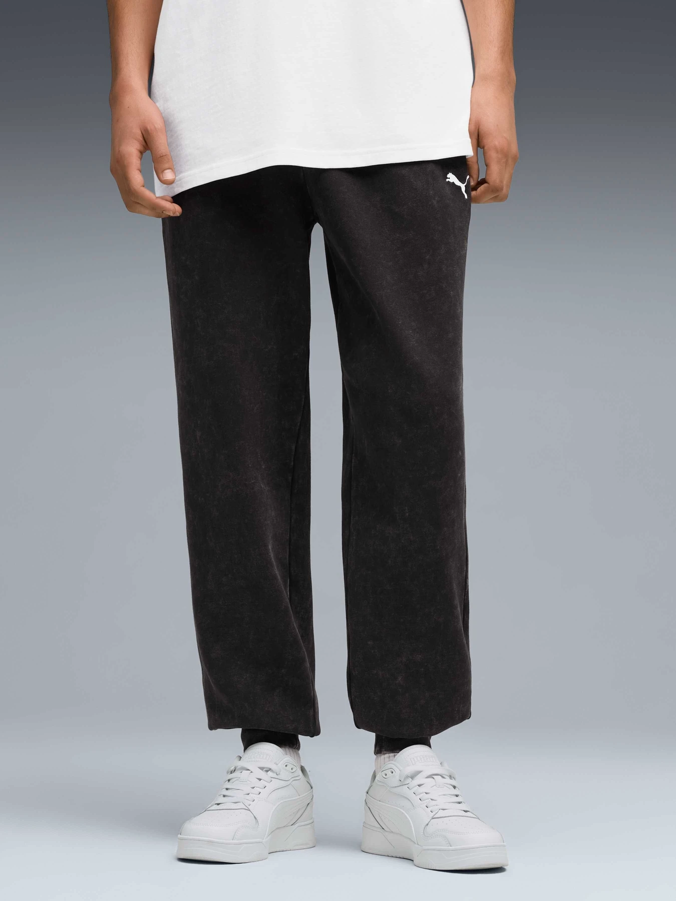 Брюки PUMA Ess Elevated Wash Sweatpants модель 688436 Фото