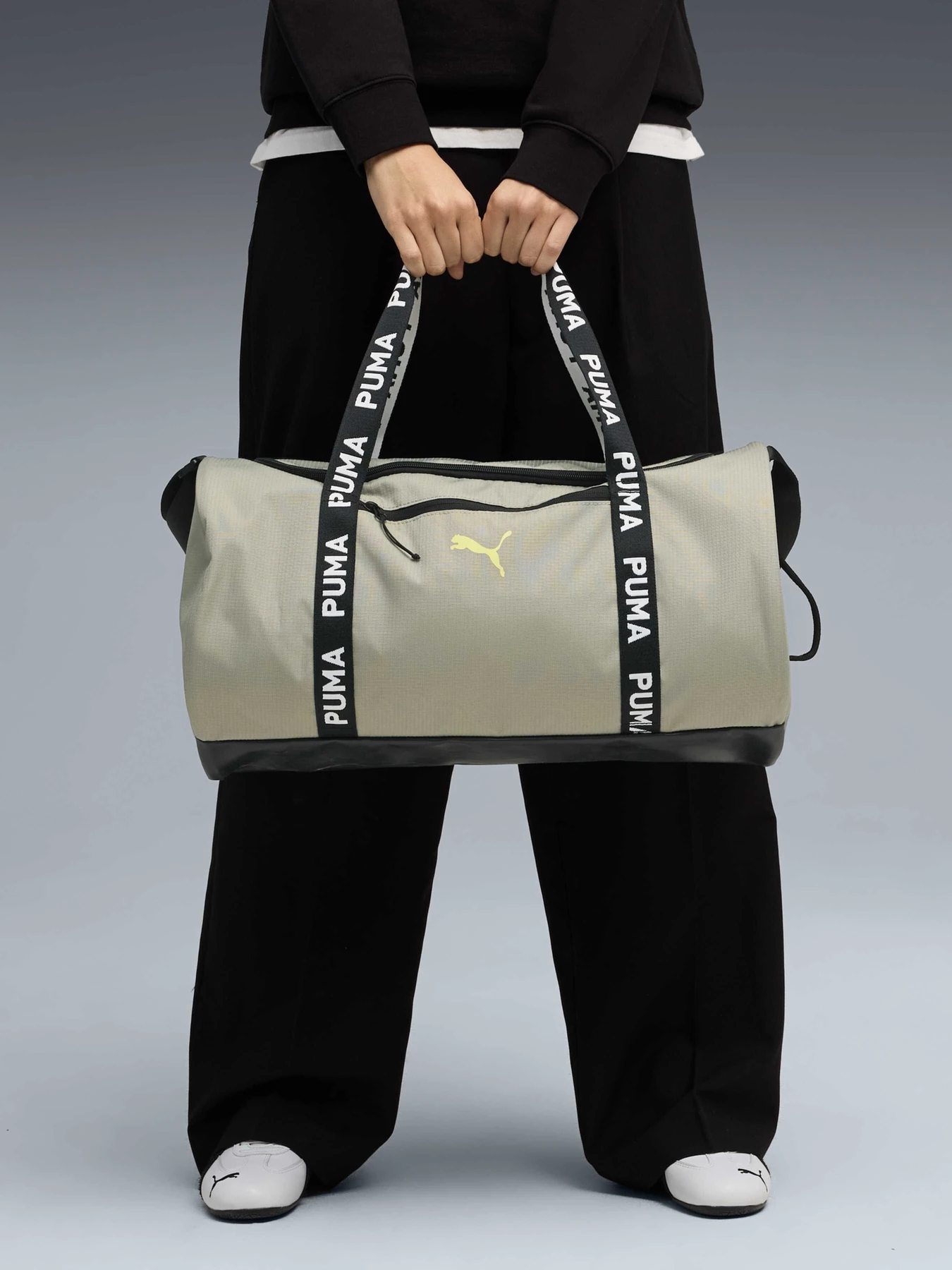 Сумки PUMA At Ess Barrel Bag модель 091849 Фото